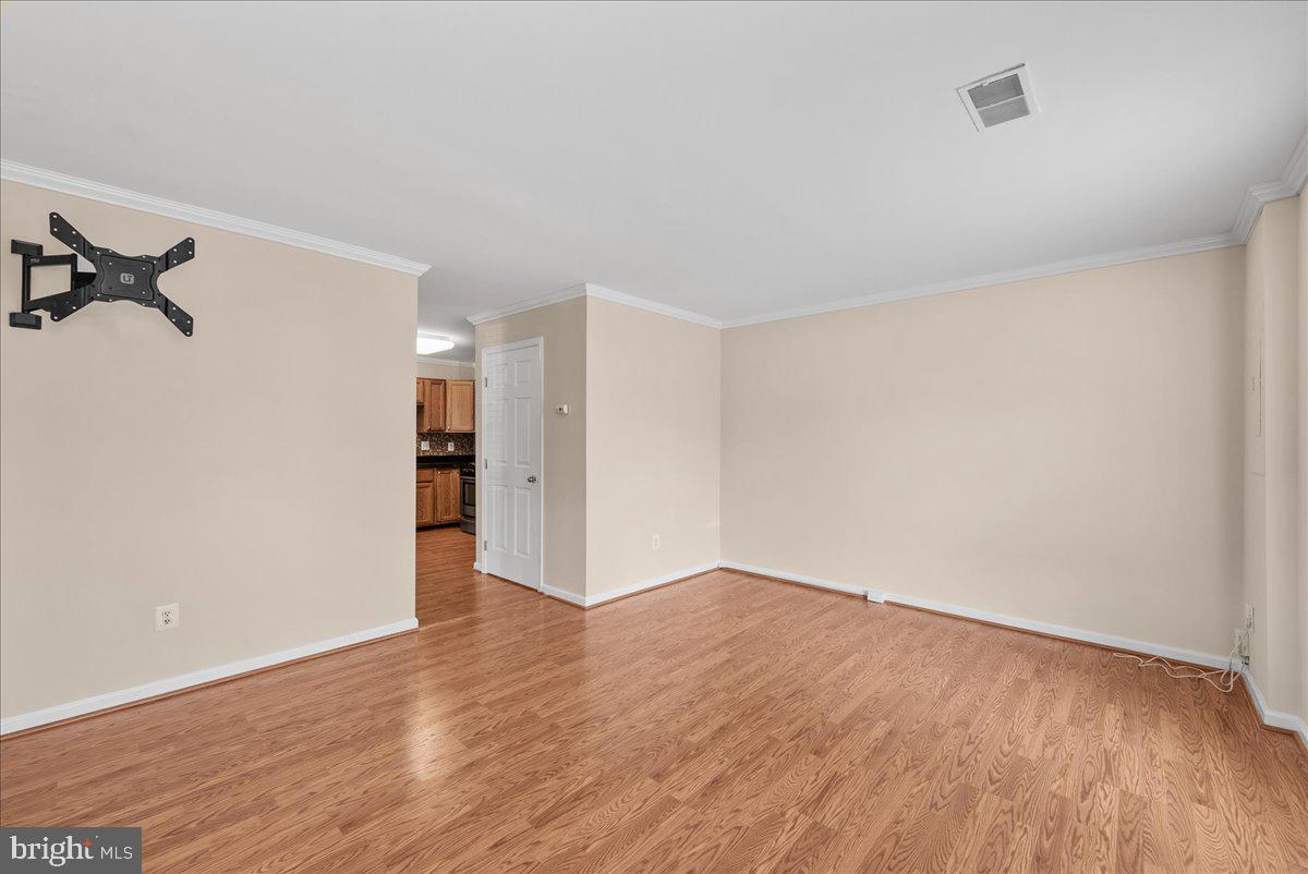9323 WITCH HAZEL WAY, MANASSAS, Virginia 20110, 2 Bedrooms Bedrooms, ,1 BathroomBathrooms,Residential,For sale,9323 WITCH HAZEL WAY,VAMN2008416 MLS # VAMN2008416