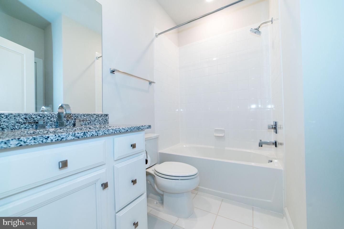 13039 HATTONTOWN SQ, HERNDON, Virginia 20171, 4 Bedrooms Bedrooms, ,4 BathroomsBathrooms,Residential,For sale,13039 HATTONTOWN SQ,VAFX2243642 MLS # VAFX2243642