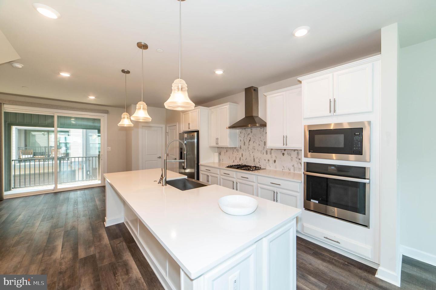 13039 HATTONTOWN SQ, HERNDON, Virginia 20171, 4 Bedrooms Bedrooms, ,4 BathroomsBathrooms,Residential,For sale,13039 HATTONTOWN SQ,VAFX2243642 MLS # VAFX2243642