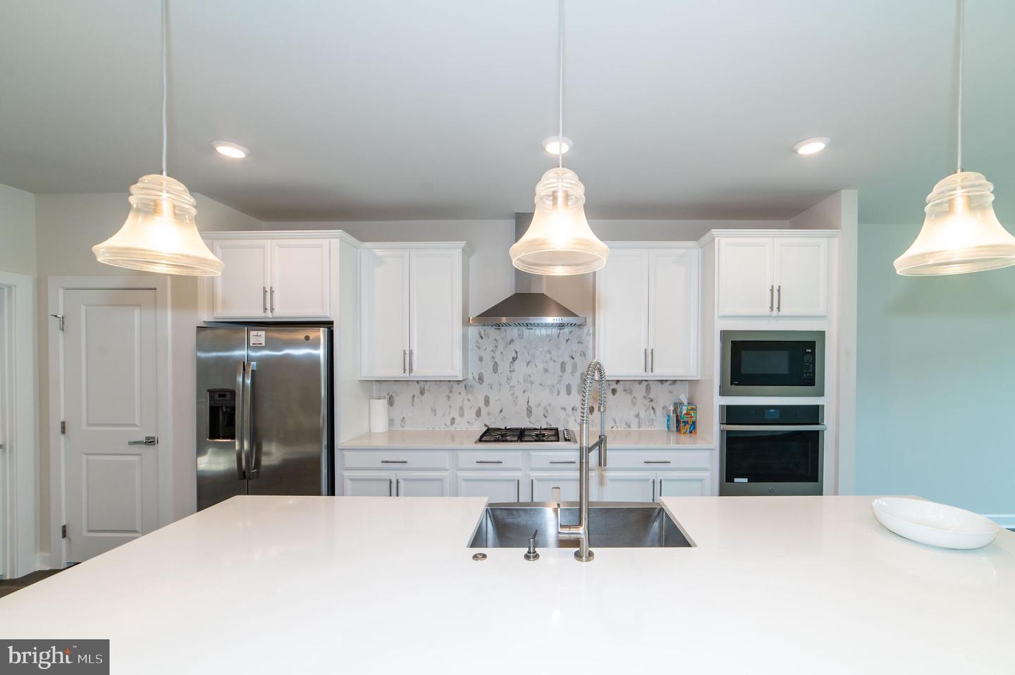 13039 HATTONTOWN SQ, HERNDON, Virginia 20171, 4 Bedrooms Bedrooms, ,4 BathroomsBathrooms,Residential,For sale,13039 HATTONTOWN SQ,VAFX2243642 MLS # VAFX2243642