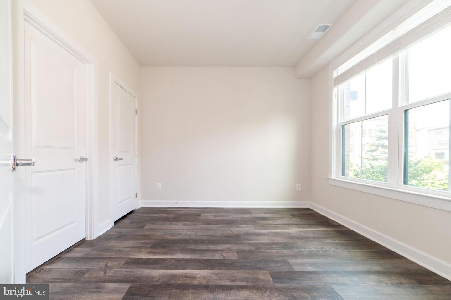13039 HATTONTOWN SQ, HERNDON, Virginia 20171, 4 Bedrooms Bedrooms, ,4 BathroomsBathrooms,Residential,For sale,13039 HATTONTOWN SQ,VAFX2243642 MLS # VAFX2243642