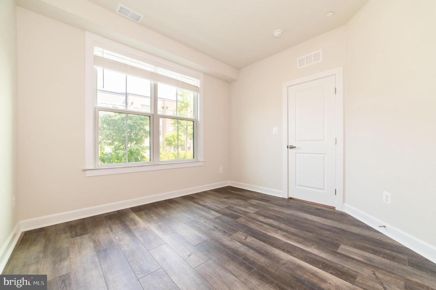 13039 HATTONTOWN SQ, HERNDON, Virginia 20171, 4 Bedrooms Bedrooms, ,4 BathroomsBathrooms,Residential,For sale,13039 HATTONTOWN SQ,VAFX2243642 MLS # VAFX2243642