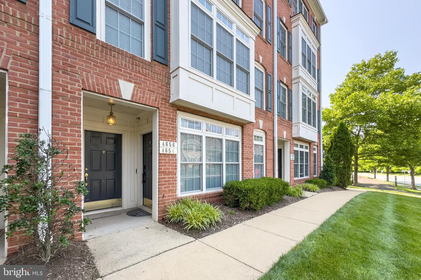 4656 UNIT #522 BATTENBURG LN, FAIRFAX, Virginia 22030, 3 Bedrooms Bedrooms, ,2 BathroomsBathrooms,Residential,For sale,4656 UNIT #522 BATTENBURG LN,VAFX2244190 MLS # VAFX2244190