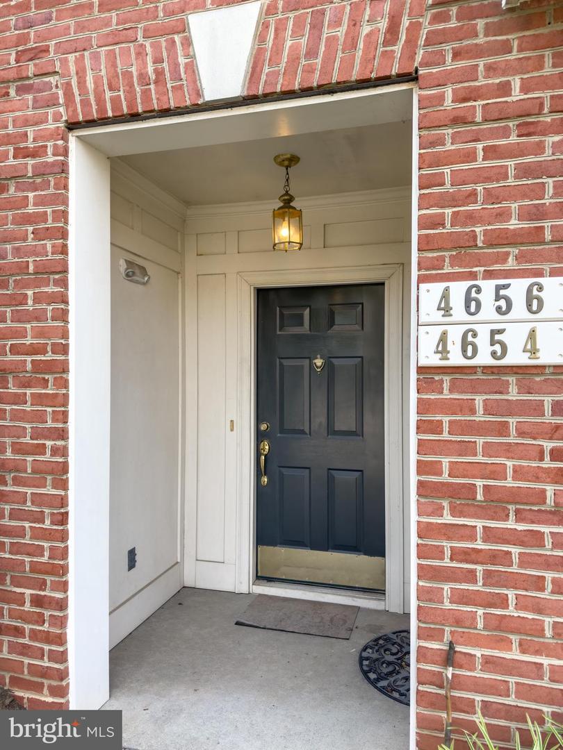 4656 UNIT #522 BATTENBURG LN, FAIRFAX, Virginia 22030, 3 Bedrooms Bedrooms, ,2 BathroomsBathrooms,Residential,For sale,4656 UNIT #522 BATTENBURG LN,VAFX2244190 MLS # VAFX2244190
