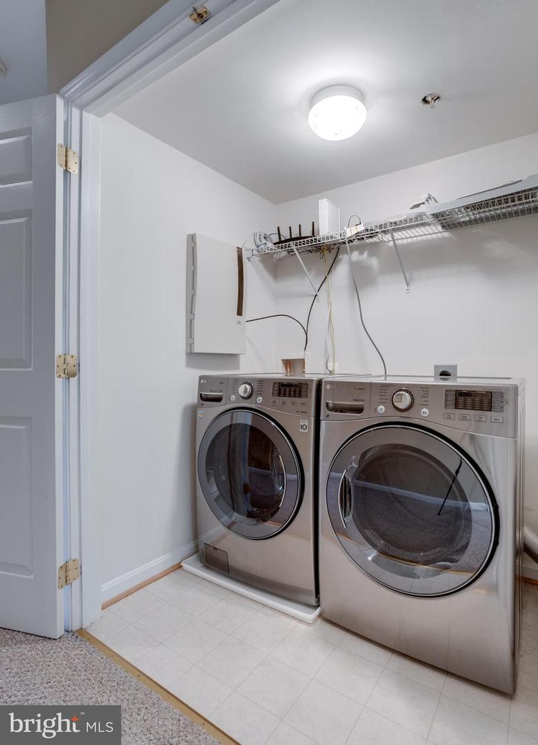 4656 UNIT #522 BATTENBURG LN, FAIRFAX, Virginia 22030, 3 Bedrooms Bedrooms, ,2 BathroomsBathrooms,Residential,For sale,4656 UNIT #522 BATTENBURG LN,VAFX2244190 MLS # VAFX2244190