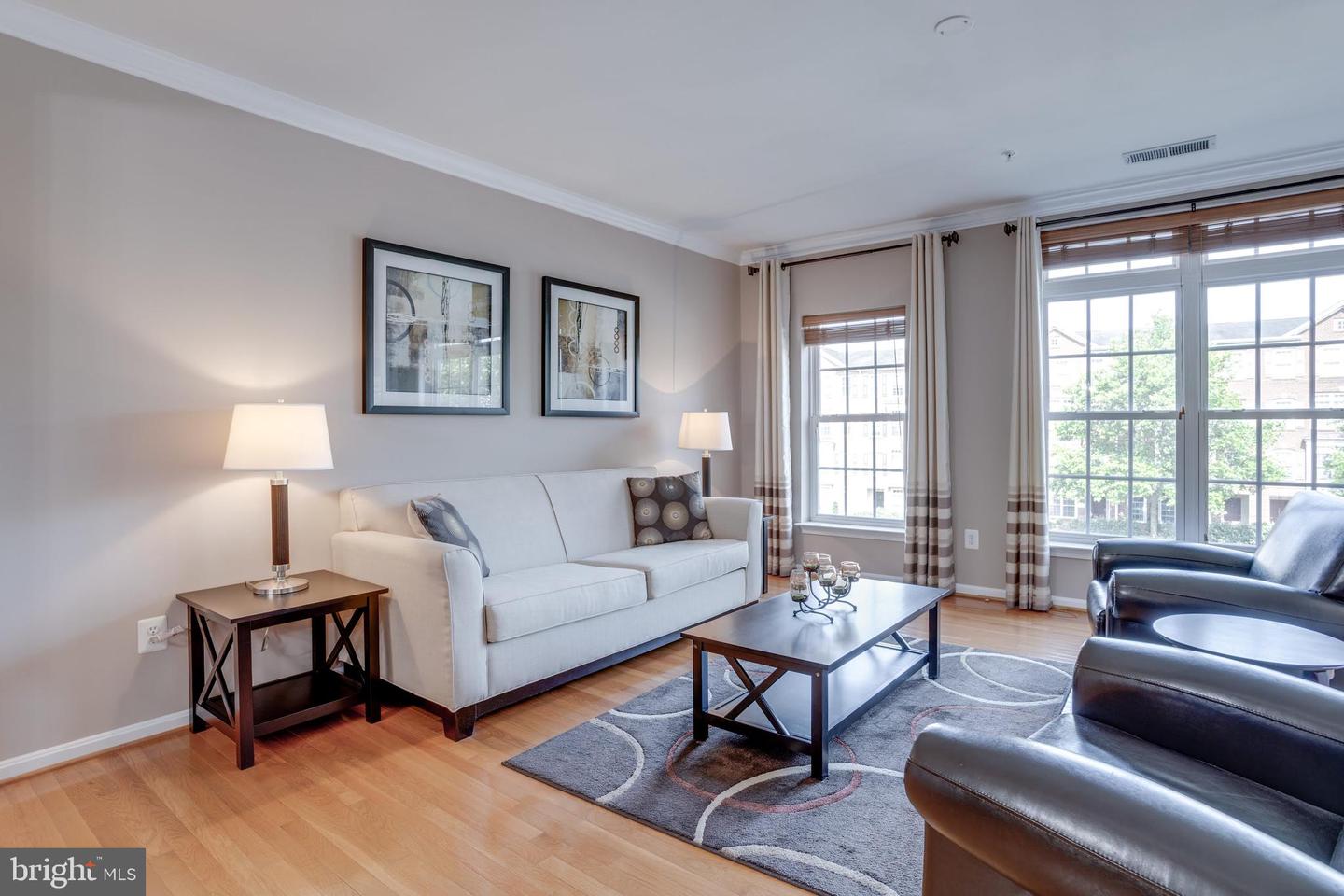 4656 UNIT #522 BATTENBURG LN, FAIRFAX, Virginia 22030, 3 Bedrooms Bedrooms, ,2 BathroomsBathrooms,Residential,For sale,4656 UNIT #522 BATTENBURG LN,VAFX2244190 MLS # VAFX2244190