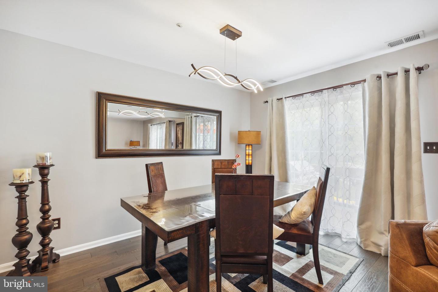 4301 RUNABOUT LN #85, FAIRFAX, Virginia 22030, 3 Bedrooms Bedrooms, ,2 BathroomsBathrooms,Residential,For sale,4301 RUNABOUT LN #85,VAFX2244232 MLS # VAFX2244232