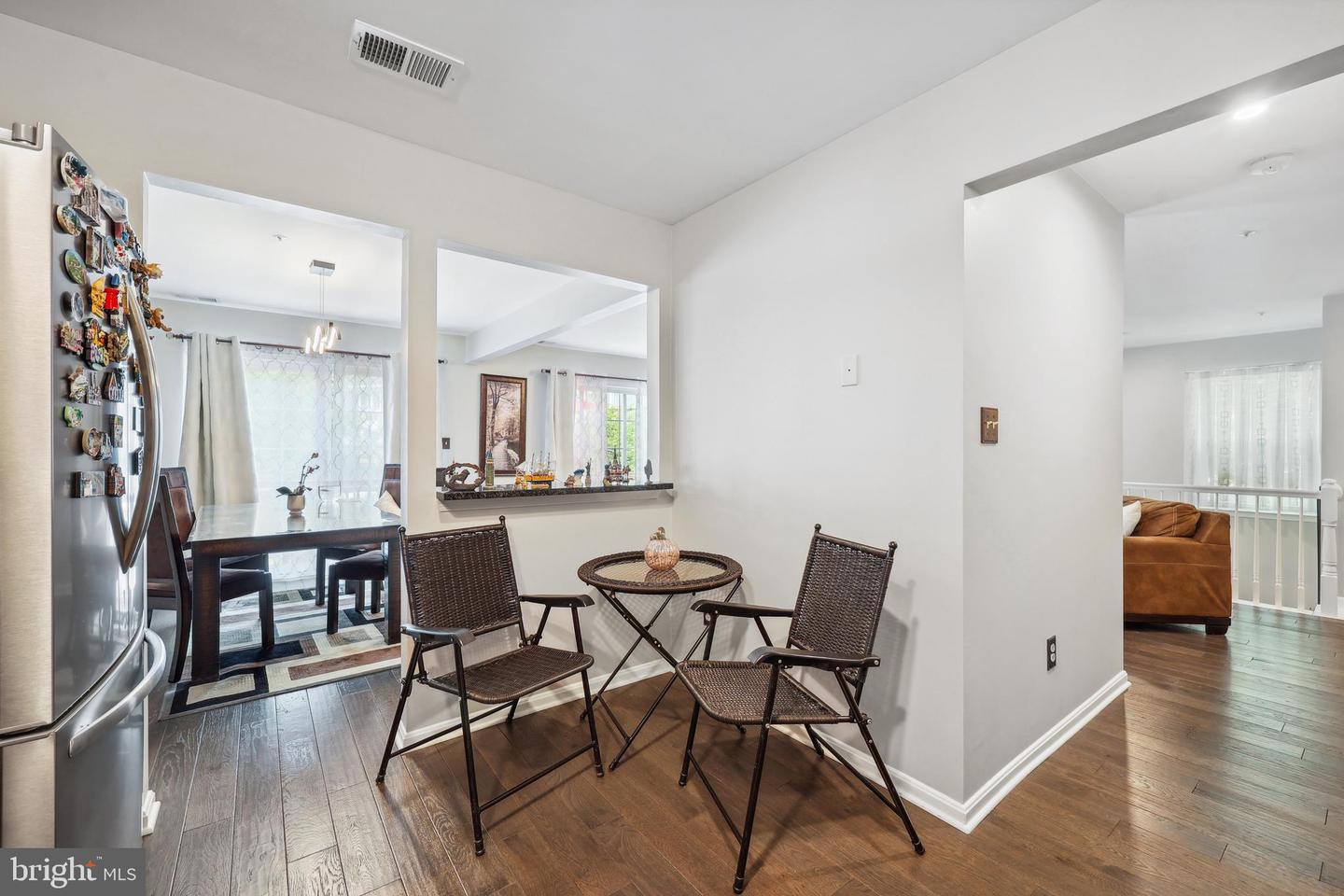 4301 RUNABOUT LN #85, FAIRFAX, Virginia 22030, 3 Bedrooms Bedrooms, ,2 BathroomsBathrooms,Residential,For sale,4301 RUNABOUT LN #85,VAFX2244232 MLS # VAFX2244232