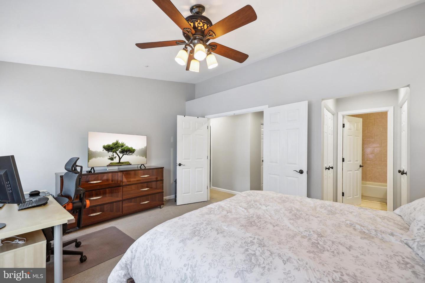 4301 RUNABOUT LN #85, FAIRFAX, Virginia 22030, 3 Bedrooms Bedrooms, ,2 BathroomsBathrooms,Residential,For sale,4301 RUNABOUT LN #85,VAFX2244232 MLS # VAFX2244232