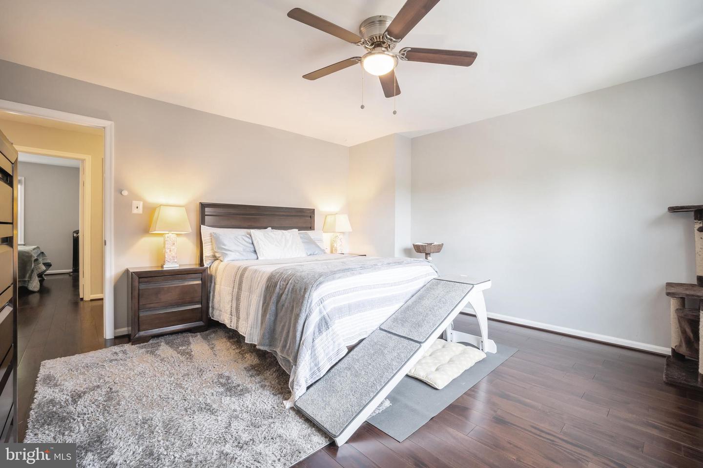 7329 ROLLING OAK LN, SPRINGFIELD, Virginia 22153, 3 Bedrooms Bedrooms, 7 Rooms Rooms,2 BathroomsBathrooms,Residential,For sale,7329 ROLLING OAK LN,VAFX2244422 MLS # VAFX2244422