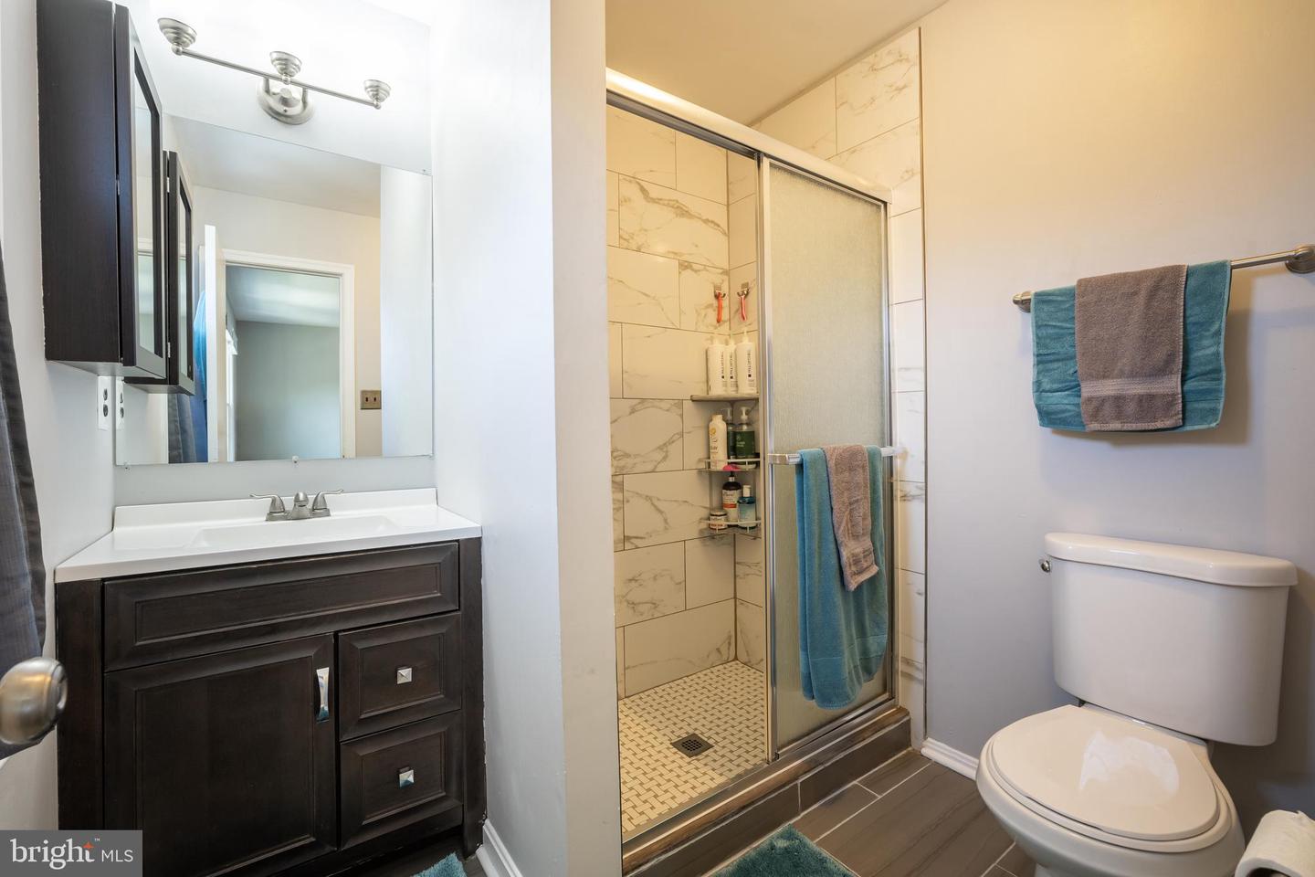 7329 ROLLING OAK LN, SPRINGFIELD, Virginia 22153, 3 Bedrooms Bedrooms, 7 Rooms Rooms,2 BathroomsBathrooms,Residential,For sale,7329 ROLLING OAK LN,VAFX2244422 MLS # VAFX2244422