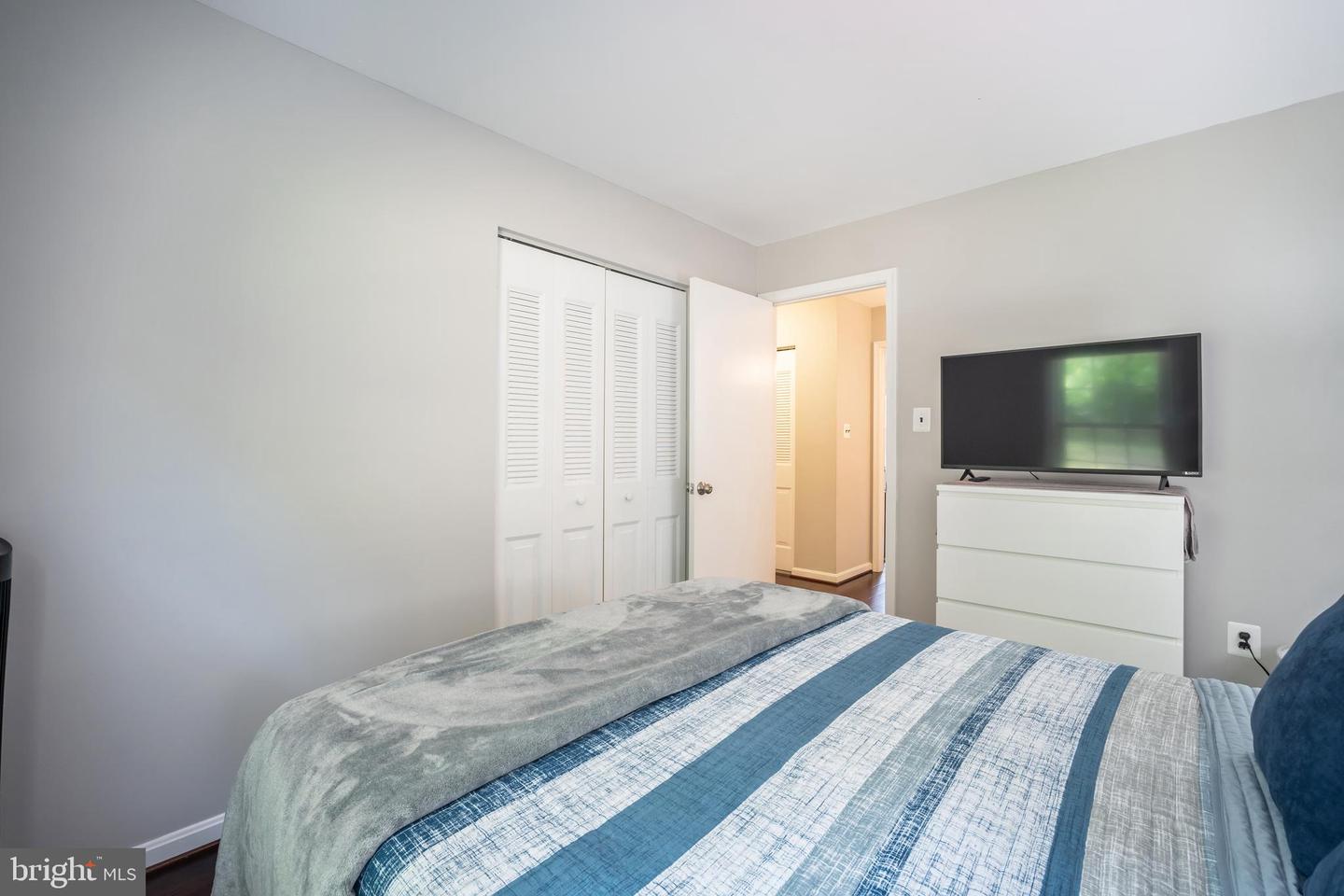 7329 ROLLING OAK LN, SPRINGFIELD, Virginia 22153, 3 Bedrooms Bedrooms, 7 Rooms Rooms,2 BathroomsBathrooms,Residential,For sale,7329 ROLLING OAK LN,VAFX2244422 MLS # VAFX2244422