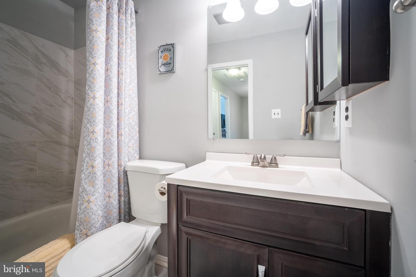 7329 ROLLING OAK LN, SPRINGFIELD, Virginia 22153, 3 Bedrooms Bedrooms, 7 Rooms Rooms,2 BathroomsBathrooms,Residential,For sale,7329 ROLLING OAK LN,VAFX2244422 MLS # VAFX2244422