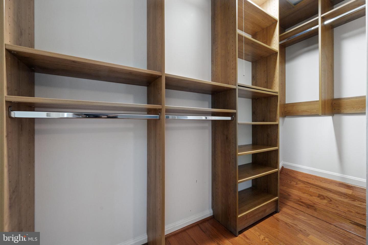 6612 BIRCHLEIGH WAY, ALEXANDRIA, Virginia 22315, 3 Bedrooms Bedrooms, ,3 BathroomsBathrooms,Residential,For sale,6612 BIRCHLEIGH WAY,VAFX2244494 MLS # VAFX2244494