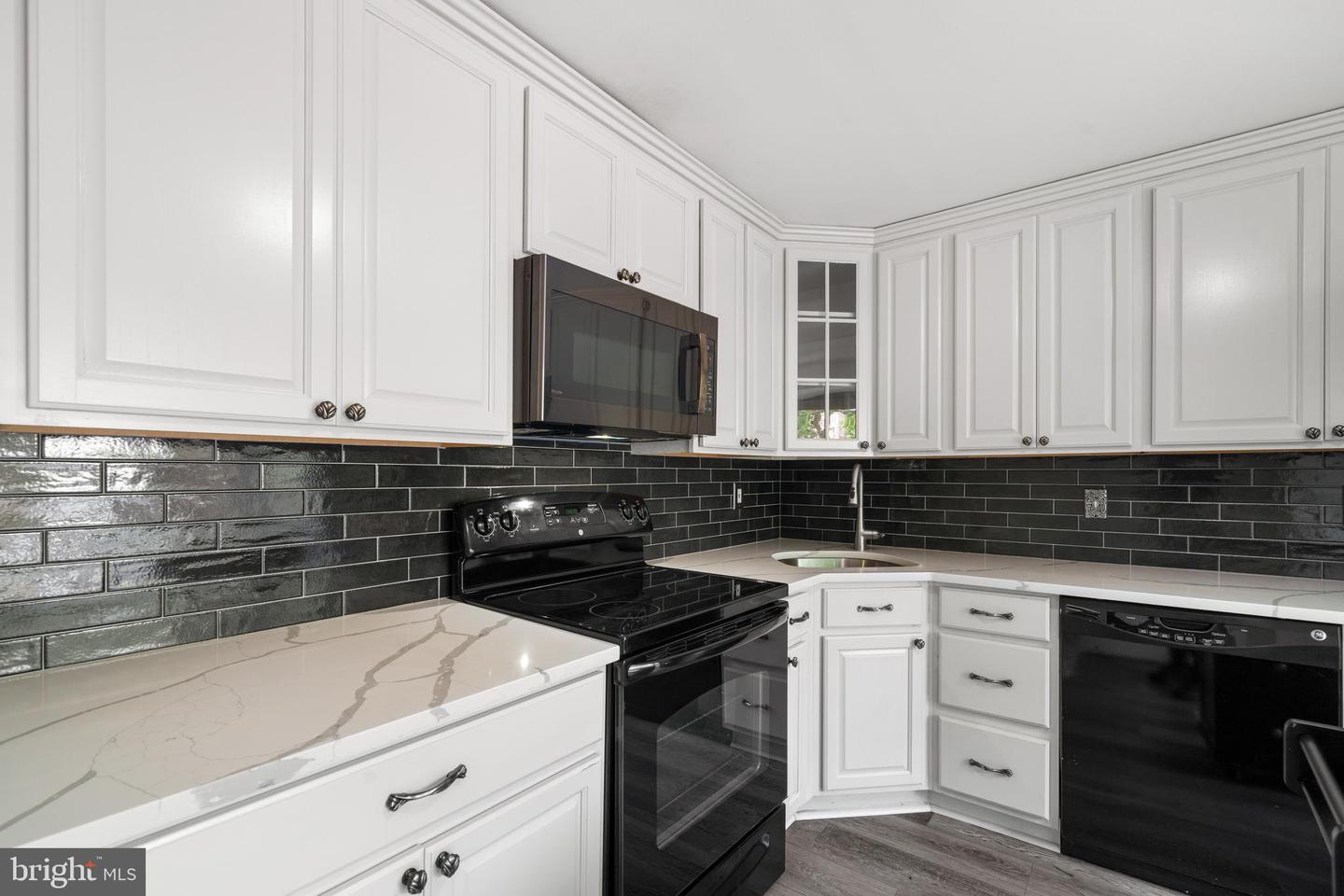 6612 BIRCHLEIGH WAY, ALEXANDRIA, Virginia 22315, 3 Bedrooms Bedrooms, ,3 BathroomsBathrooms,Residential,For sale,6612 BIRCHLEIGH WAY,VAFX2244494 MLS # VAFX2244494