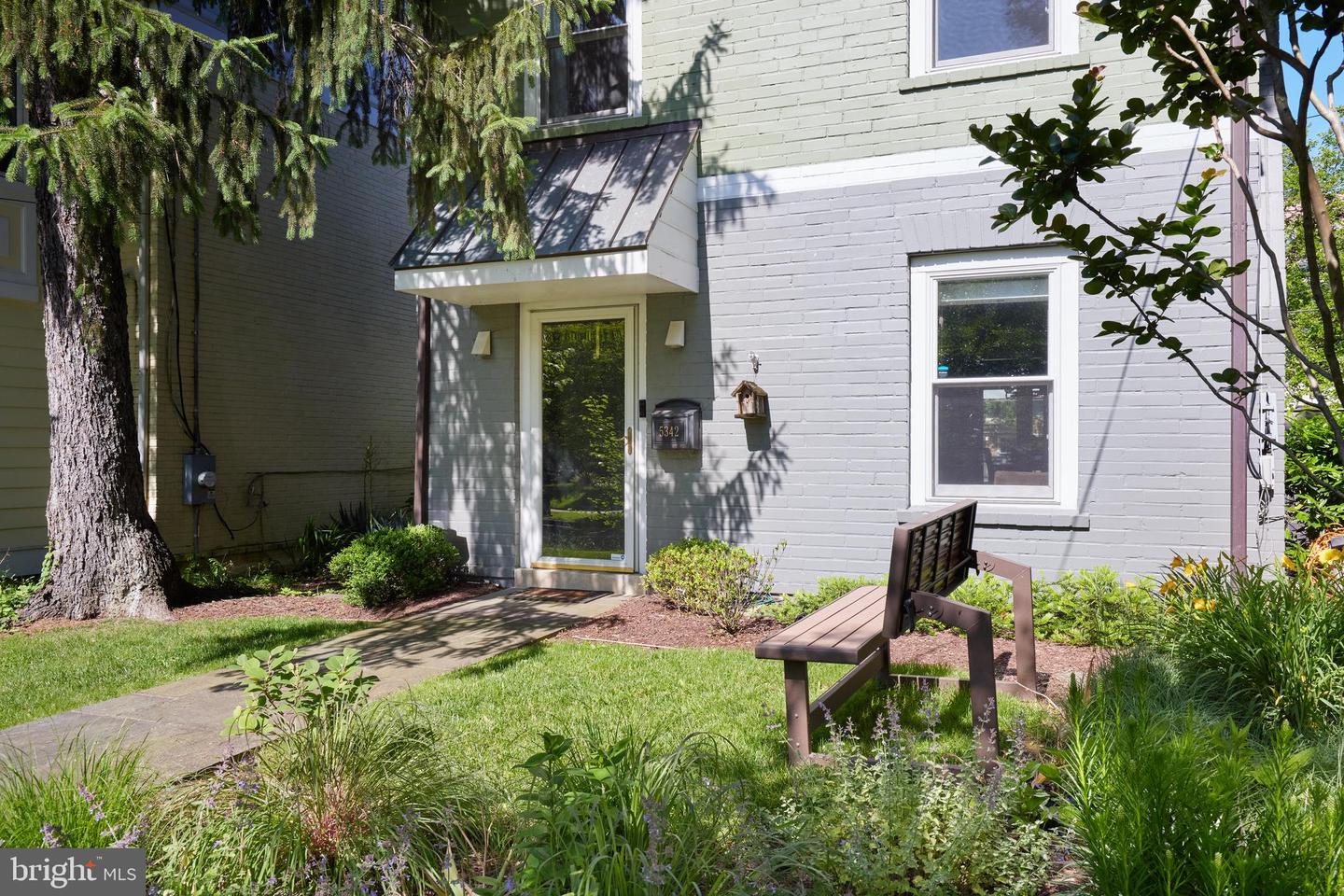 5342 42ND PL NW, WASHINGTON, District Of Columbia 20015, 3 Bedrooms Bedrooms, ,3 BathroomsBathrooms,Residential,For sale,5342 42ND PL NW,DCDC2203348 MLS # DCDC2203348