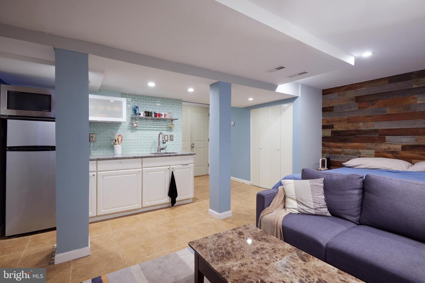 5342 42ND PL NW, WASHINGTON, District Of Columbia 20015, 3 Bedrooms Bedrooms, ,3 BathroomsBathrooms,Residential,For sale,5342 42ND PL NW,DCDC2203348 MLS # DCDC2203348