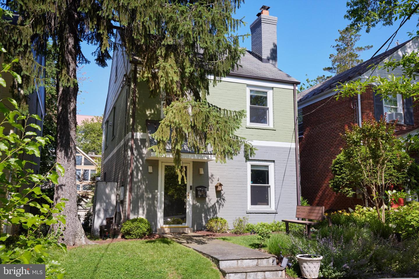 5342 42ND PL NW, WASHINGTON, District Of Columbia 20015, 3 Bedrooms Bedrooms, ,3 BathroomsBathrooms,Residential,For sale,5342 42ND PL NW,DCDC2203348 MLS # DCDC2203348
