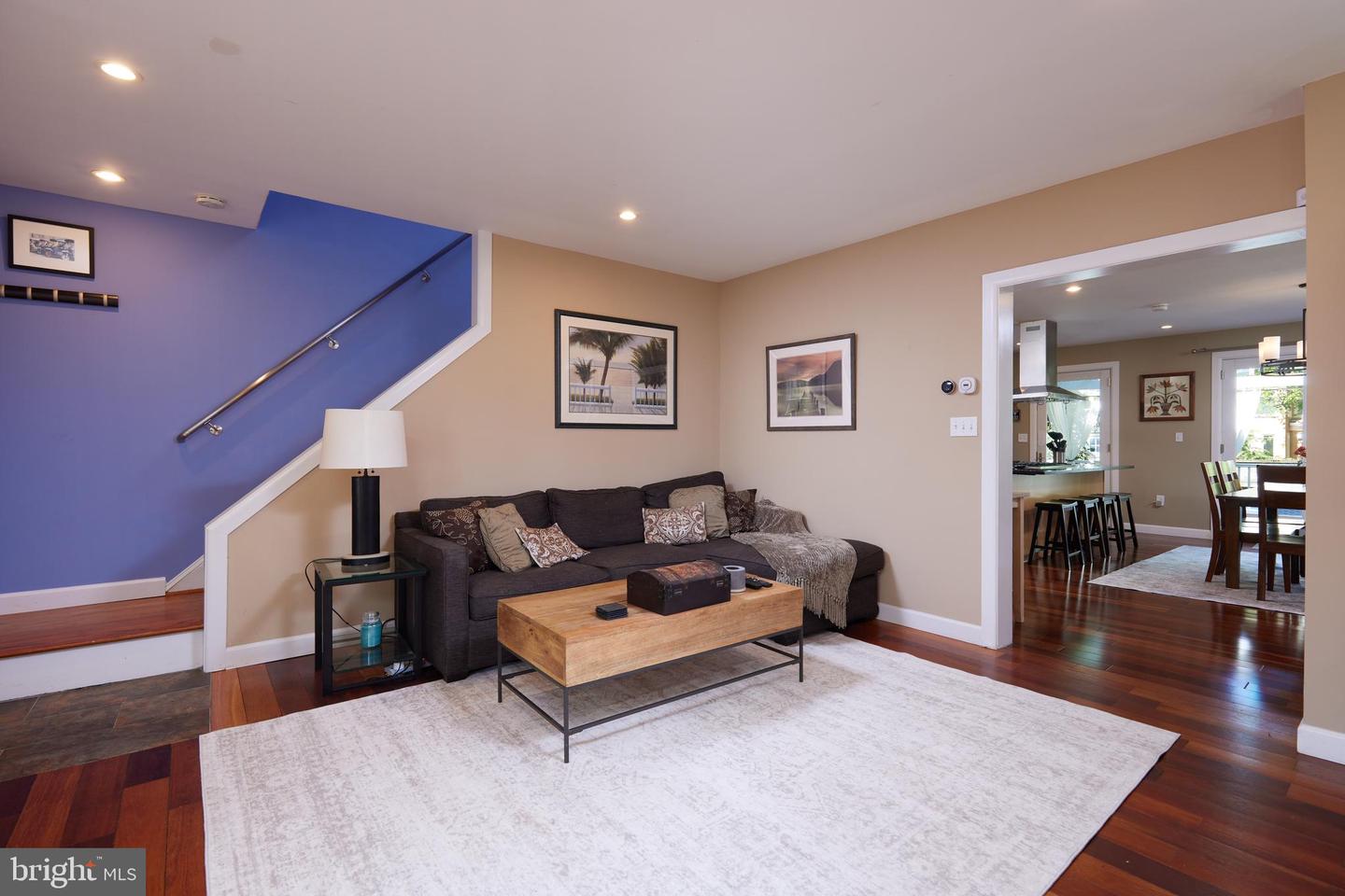 5342 42ND PL NW, WASHINGTON, District Of Columbia 20015, 3 Bedrooms Bedrooms, ,3 BathroomsBathrooms,Residential,For sale,5342 42ND PL NW,DCDC2203348 MLS # DCDC2203348