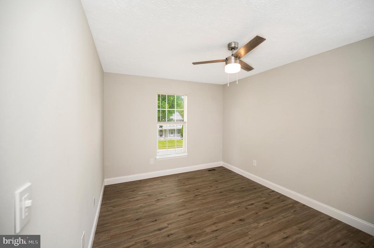 4 COLLINS CT, STAFFORD, Virginia 22556, 5 Bedrooms Bedrooms, ,3 BathroomsBathrooms,Residential,For sale,4 COLLINS CT,VAST2039310 MLS # VAST2039310