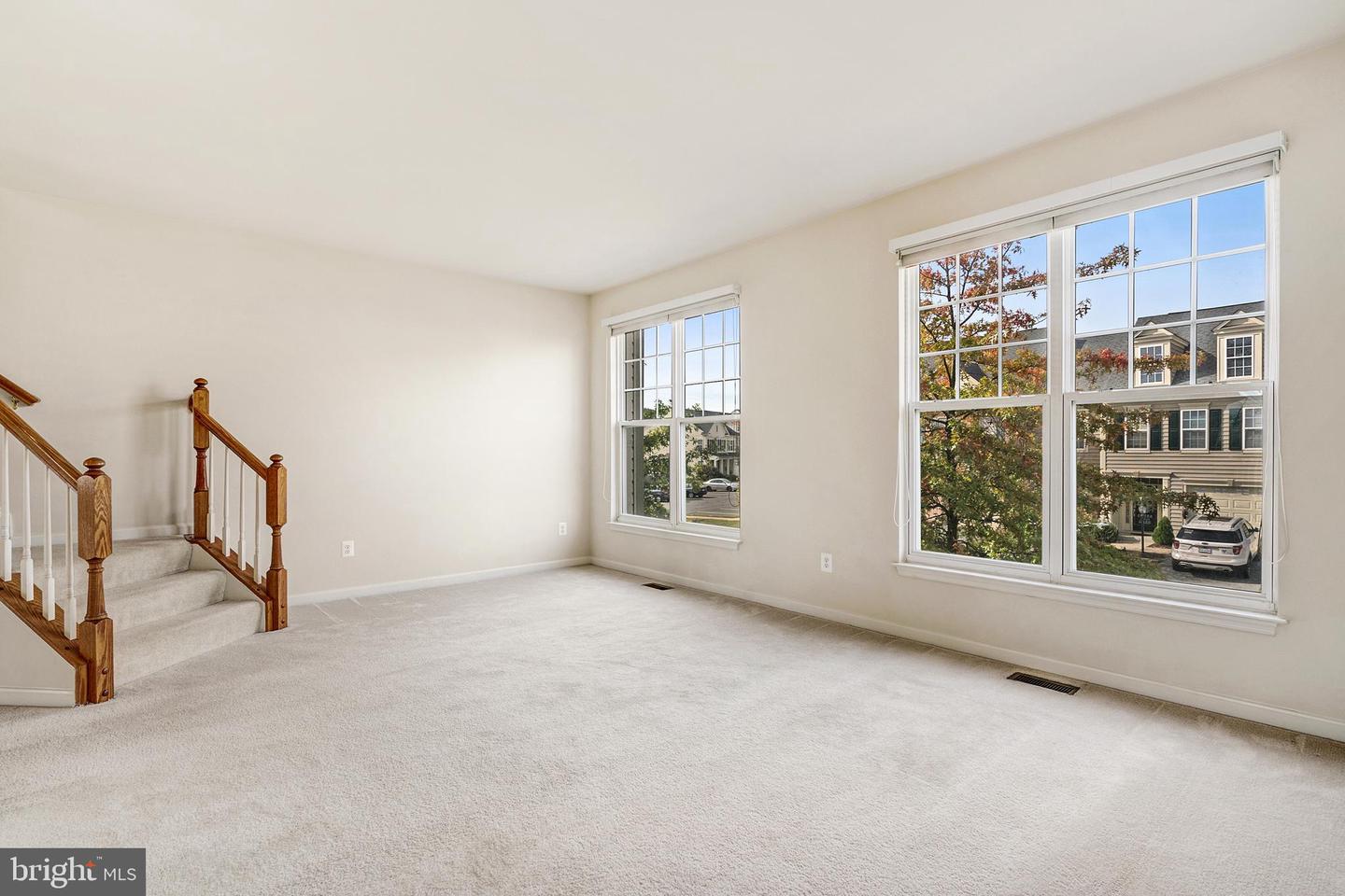 9207 CASCADE FALLS DR, BRISTOW, Virginia 20136, 3 Bedrooms Bedrooms, ,2 BathroomsBathrooms,Residential,For sale,9207 CASCADE FALLS DR,VAPW2095880 MLS # VAPW2095880