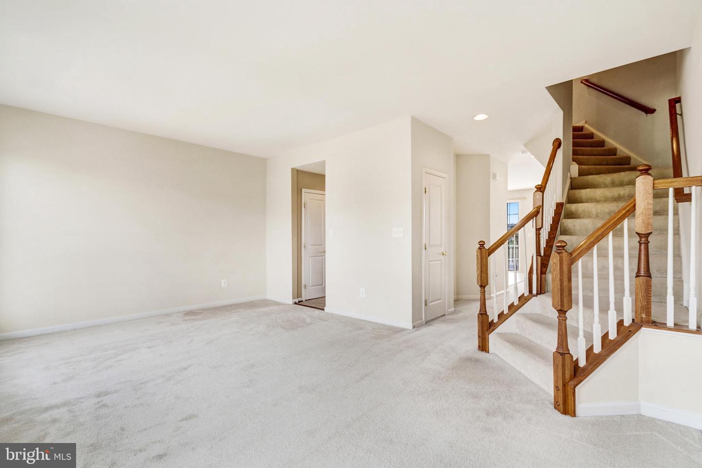 9207 CASCADE FALLS DR, BRISTOW, Virginia 20136, 3 Bedrooms Bedrooms, ,2 BathroomsBathrooms,Residential,For sale,9207 CASCADE FALLS DR,VAPW2095880 MLS # VAPW2095880