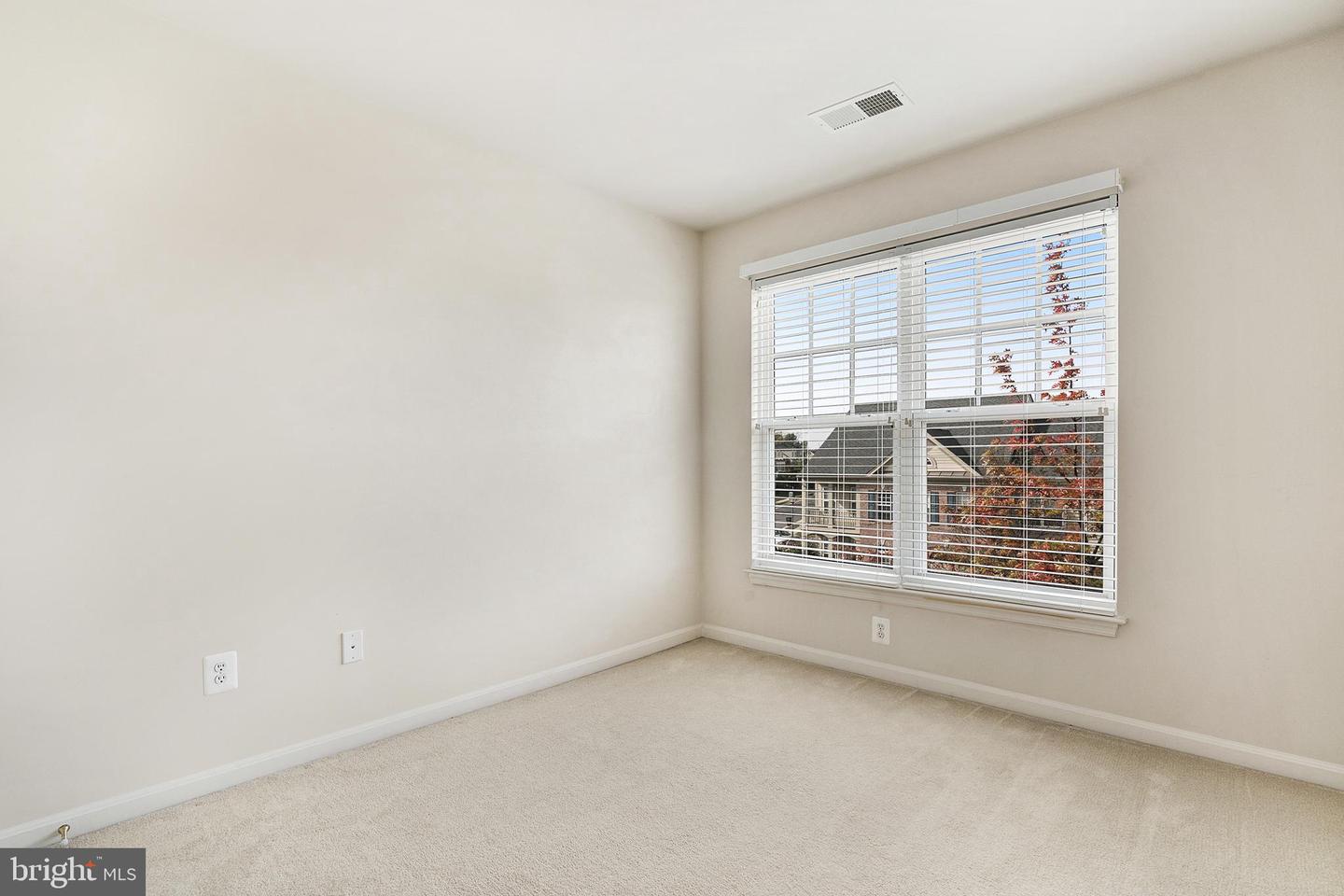 9207 CASCADE FALLS DR, BRISTOW, Virginia 20136, 3 Bedrooms Bedrooms, ,2 BathroomsBathrooms,Residential,For sale,9207 CASCADE FALLS DR,VAPW2095880 MLS # VAPW2095880