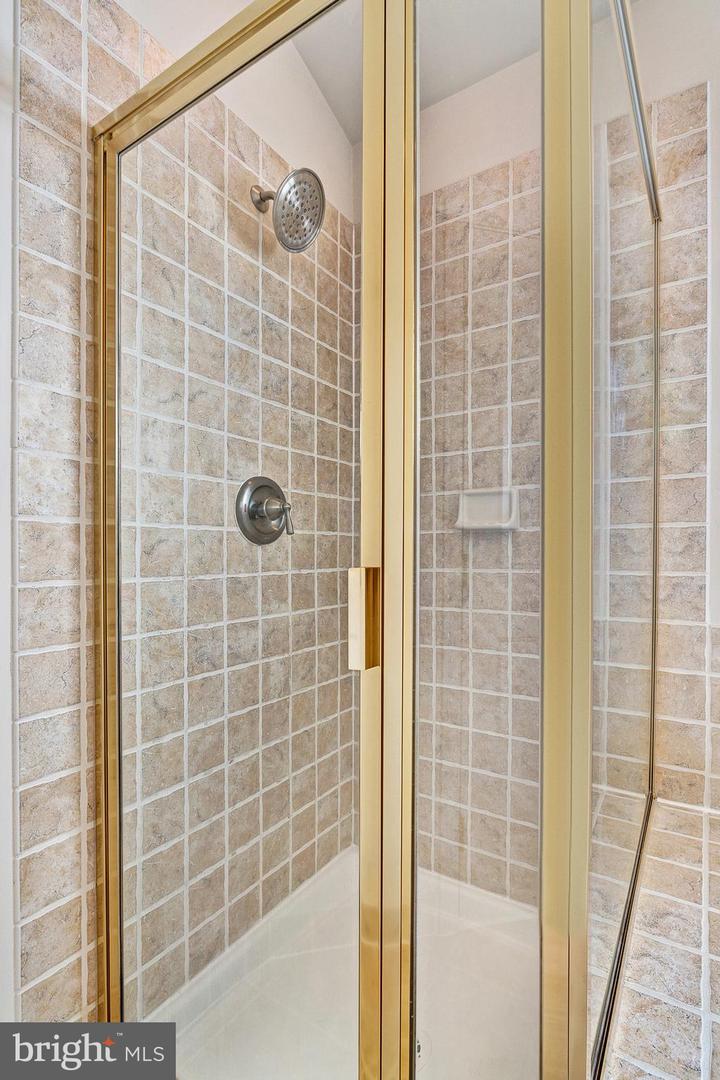 9207 CASCADE FALLS DR, BRISTOW, Virginia 20136, 3 Bedrooms Bedrooms, ,2 BathroomsBathrooms,Residential,For sale,9207 CASCADE FALLS DR,VAPW2095880 MLS # VAPW2095880