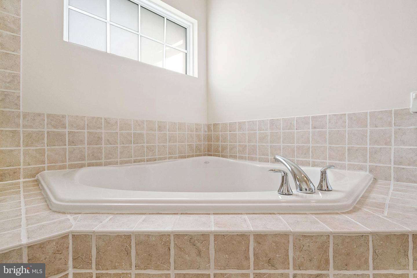 9207 CASCADE FALLS DR, BRISTOW, Virginia 20136, 3 Bedrooms Bedrooms, ,2 BathroomsBathrooms,Residential,For sale,9207 CASCADE FALLS DR,VAPW2095880 MLS # VAPW2095880