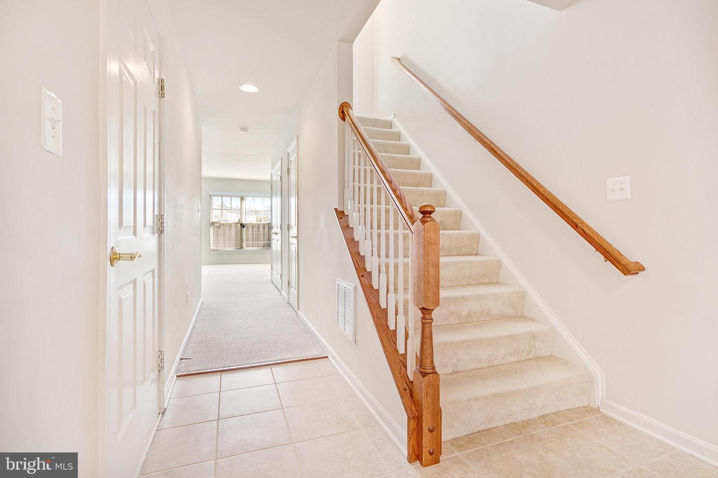 9207 CASCADE FALLS DR, BRISTOW, Virginia 20136, 3 Bedrooms Bedrooms, ,2 BathroomsBathrooms,Residential,For sale,9207 CASCADE FALLS DR,VAPW2095880 MLS # VAPW2095880