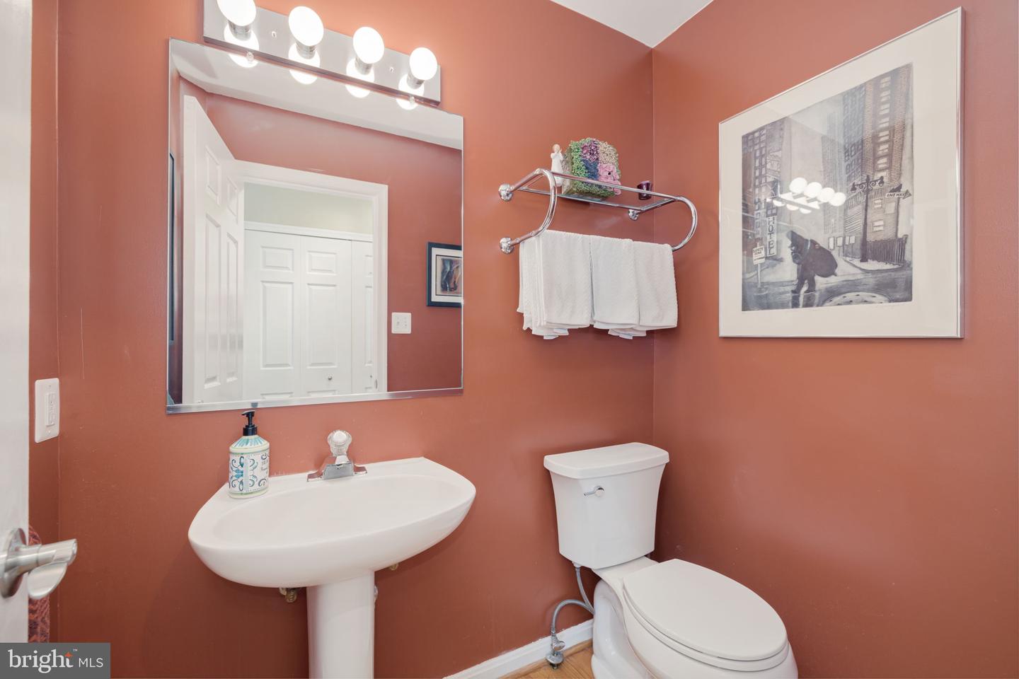 7410 SALFORD CT, ALEXANDRIA, Virginia 22315, 4 Bedrooms Bedrooms, ,3 BathroomsBathrooms,Residential,For sale,7410 SALFORD CT,VAFX2244280 MLS # VAFX2244280