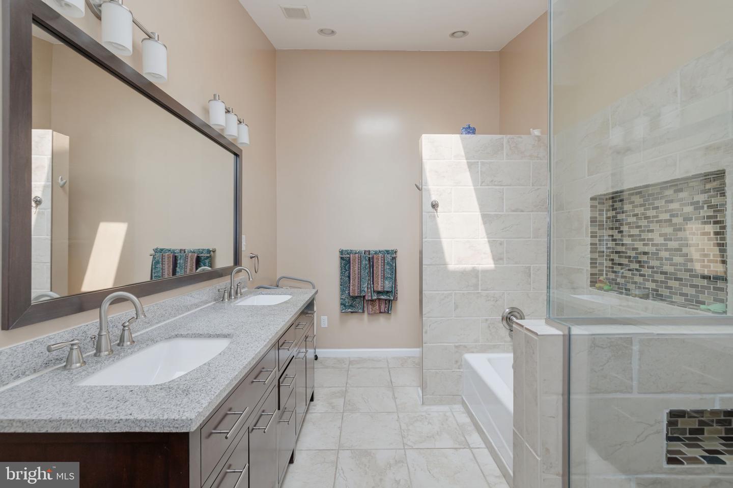 7410 SALFORD CT, ALEXANDRIA, Virginia 22315, 4 Bedrooms Bedrooms, ,3 BathroomsBathrooms,Residential,For sale,7410 SALFORD CT,VAFX2244280 MLS # VAFX2244280