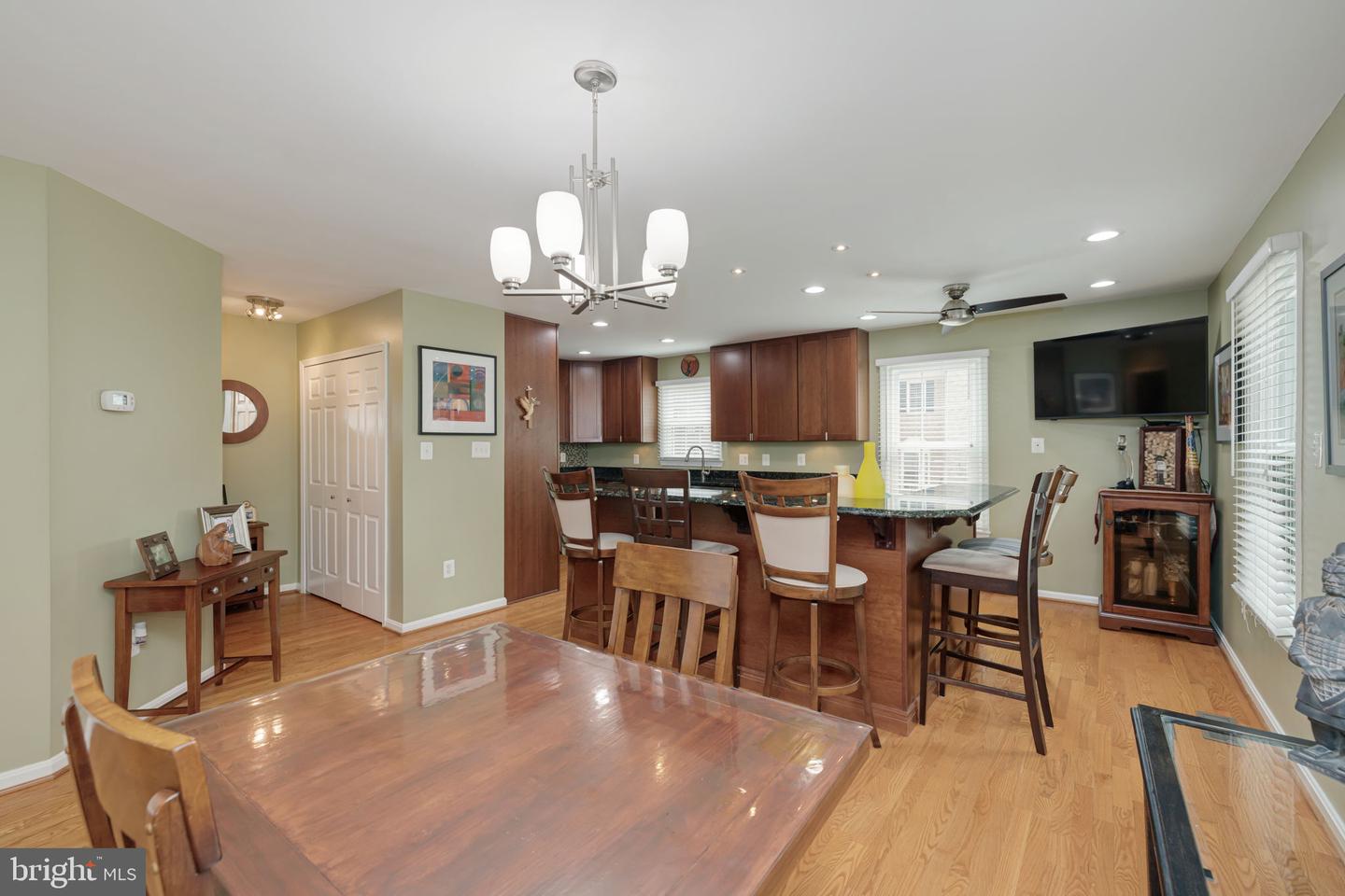 7410 SALFORD CT, ALEXANDRIA, Virginia 22315, 4 Bedrooms Bedrooms, ,3 BathroomsBathrooms,Residential,For sale,7410 SALFORD CT,VAFX2244280 MLS # VAFX2244280