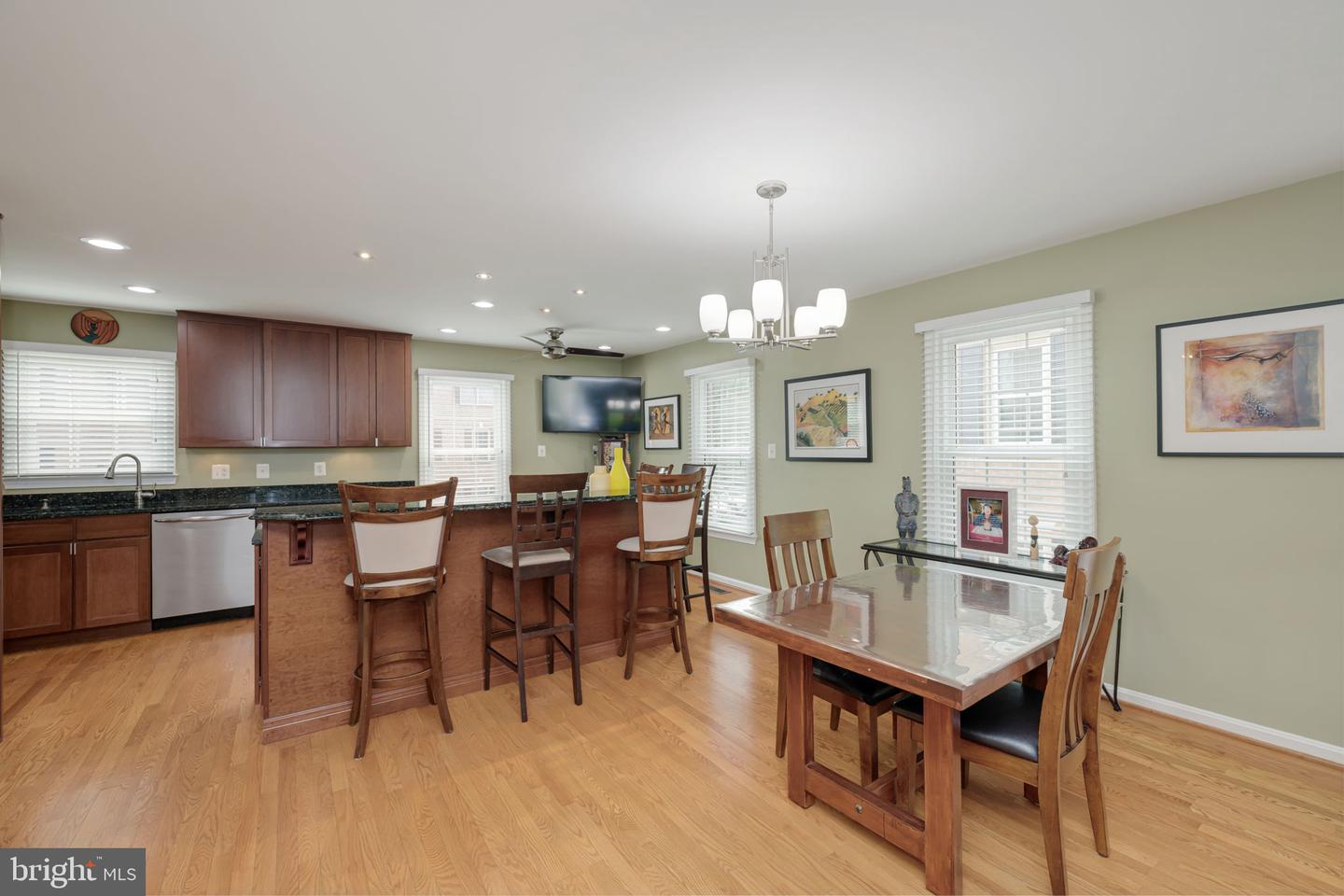7410 SALFORD CT, ALEXANDRIA, Virginia 22315, 4 Bedrooms Bedrooms, ,3 BathroomsBathrooms,Residential,For sale,7410 SALFORD CT,VAFX2244280 MLS # VAFX2244280