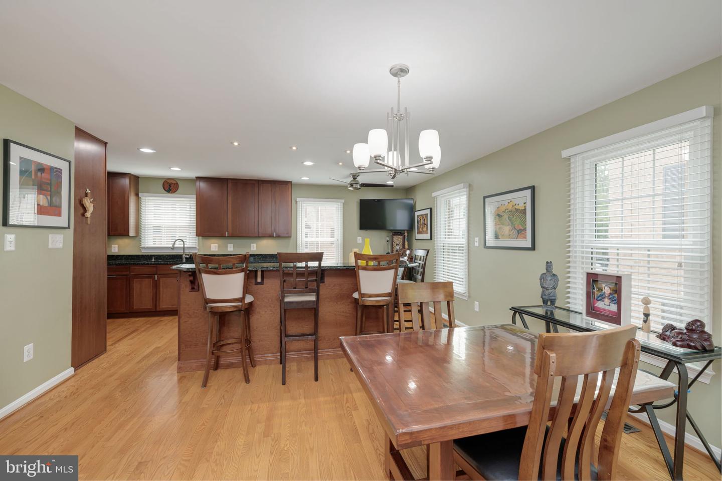 7410 SALFORD CT, ALEXANDRIA, Virginia 22315, 4 Bedrooms Bedrooms, ,3 BathroomsBathrooms,Residential,For sale,7410 SALFORD CT,VAFX2244280 MLS # VAFX2244280