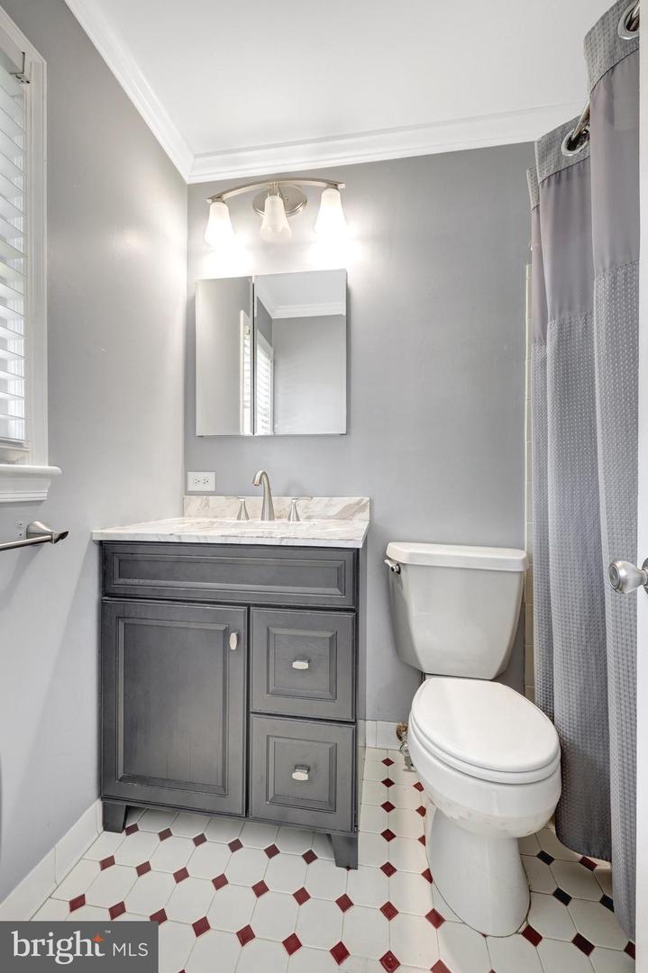 509 KRAMER DR SE, VIENNA, Virginia 22180, 4 Bedrooms Bedrooms, ,2 BathroomsBathrooms,Residential,For sale,509 KRAMER DR SE,VAFX2244308 MLS # VAFX2244308