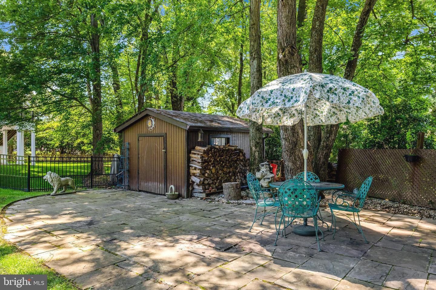 509 KRAMER DR SE, VIENNA, Virginia 22180, 4 Bedrooms Bedrooms, ,2 BathroomsBathrooms,Residential,For sale,509 KRAMER DR SE,VAFX2244308 MLS # VAFX2244308