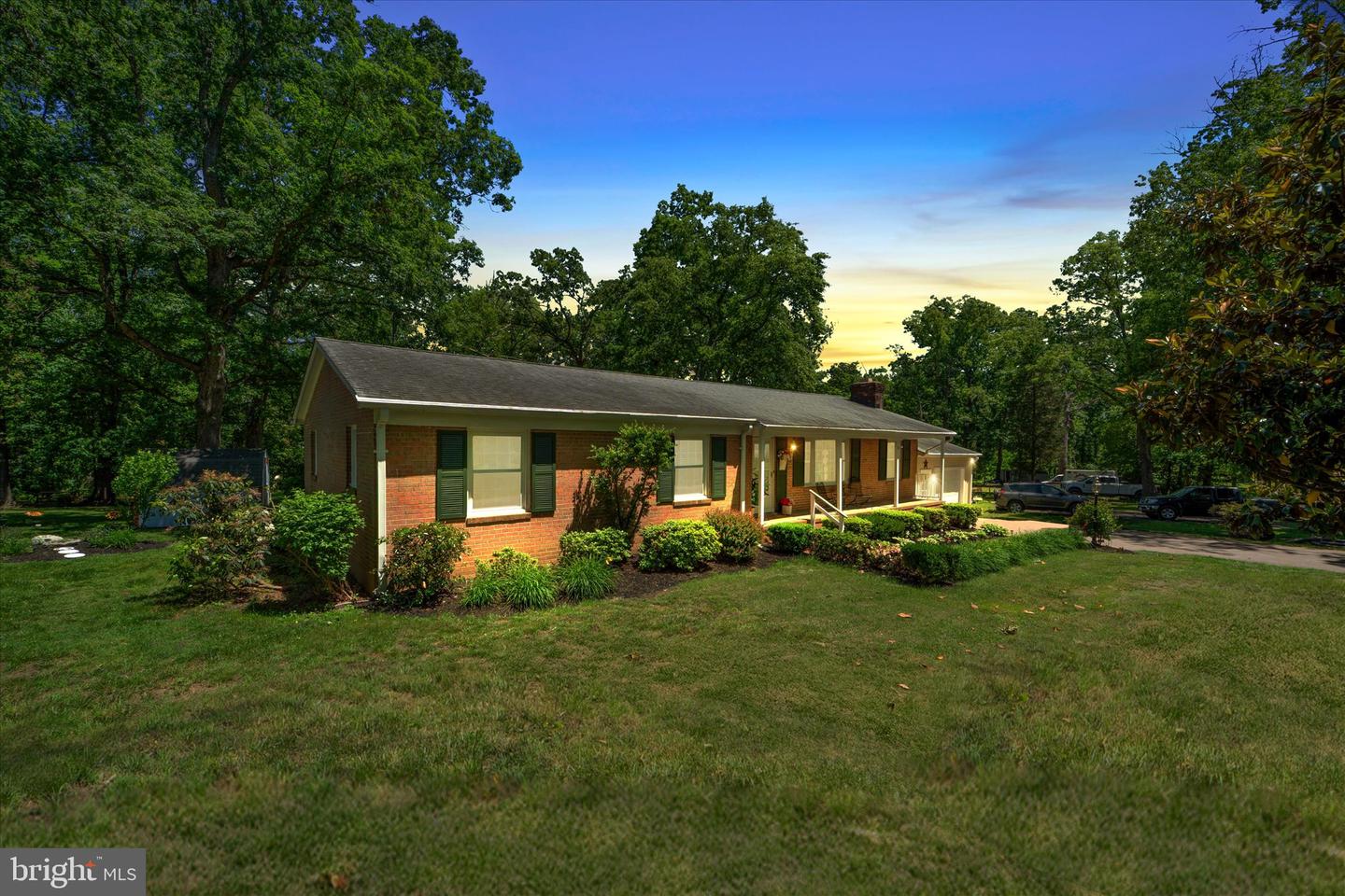 5715 ARTEMUS RD, GAINESVILLE, Virginia 20155, 4 Bedrooms Bedrooms, ,2 BathroomsBathrooms,Residential,For sale,5715 ARTEMUS RD,VAPW2095886 MLS # VAPW2095886