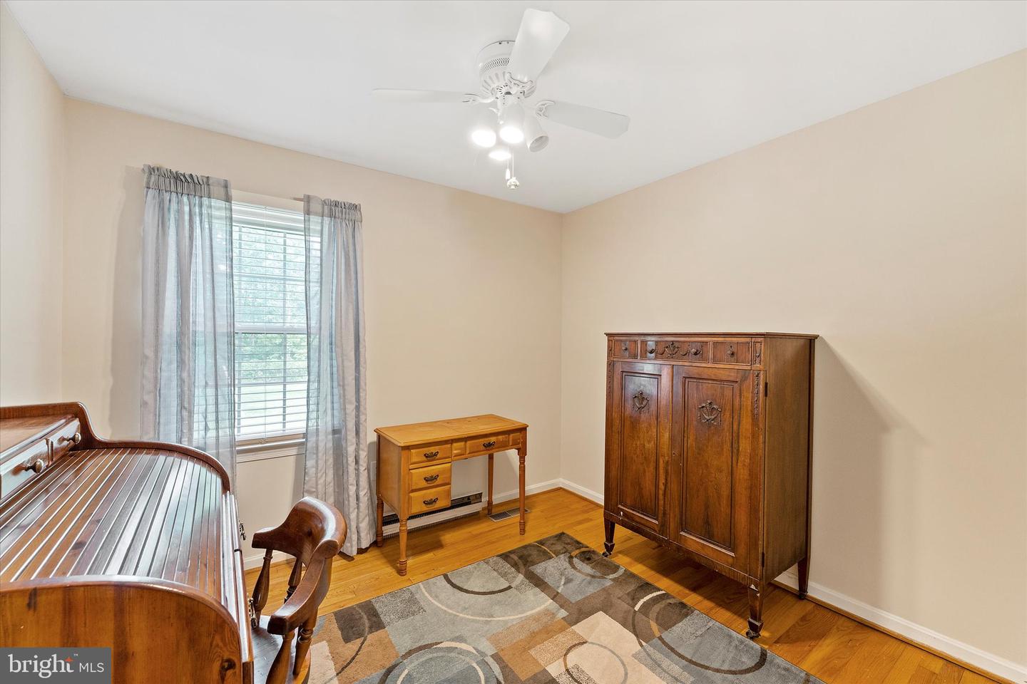 5715 ARTEMUS RD, GAINESVILLE, Virginia 20155, 4 Bedrooms Bedrooms, ,2 BathroomsBathrooms,Residential,For sale,5715 ARTEMUS RD,VAPW2095886 MLS # VAPW2095886
