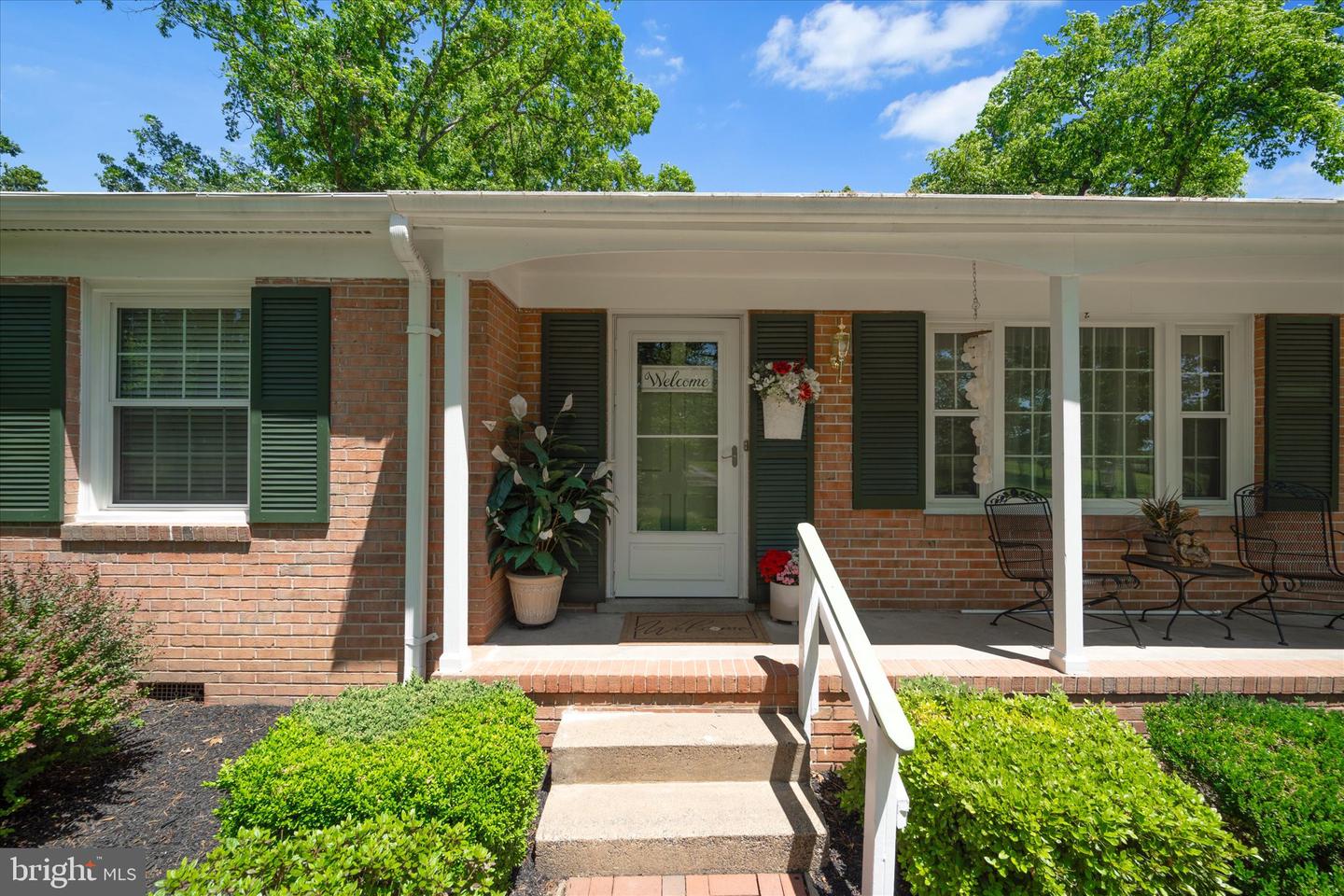 5715 ARTEMUS RD, GAINESVILLE, Virginia 20155, 4 Bedrooms Bedrooms, ,2 BathroomsBathrooms,Residential,For sale,5715 ARTEMUS RD,VAPW2095886 MLS # VAPW2095886