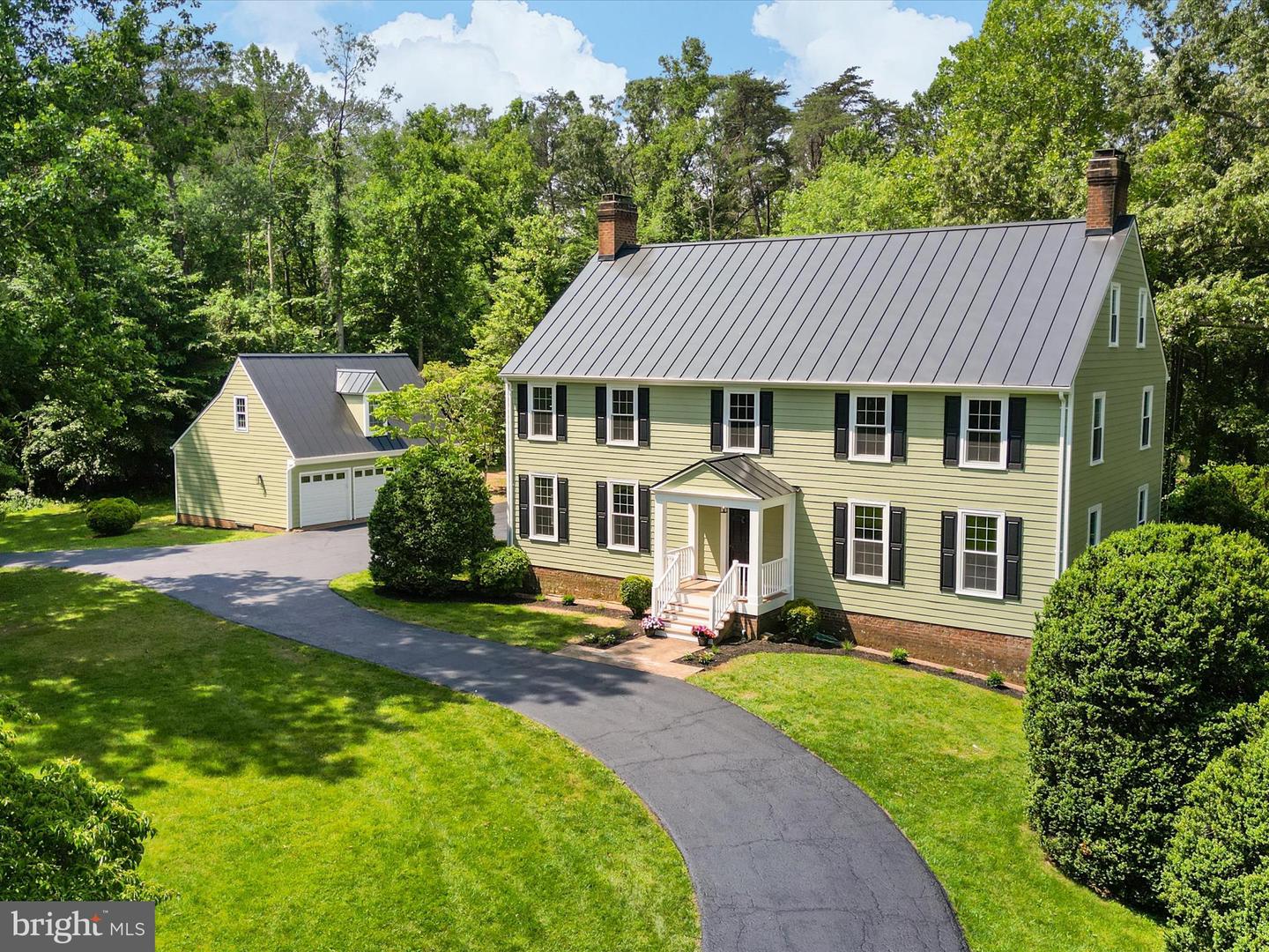6602 LADYSLIPPER LN, CLIFTON, Virginia 20124, 4 Bedrooms Bedrooms, ,3 BathroomsBathrooms,Residential,For sale,6602 LADYSLIPPER LN,VAFX2244364 MLS # VAFX2244364