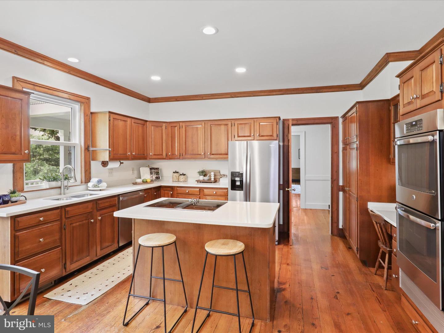6602 LADYSLIPPER LN, CLIFTON, Virginia 20124, 4 Bedrooms Bedrooms, ,3 BathroomsBathrooms,Residential,For sale,6602 LADYSLIPPER LN,VAFX2244364 MLS # VAFX2244364