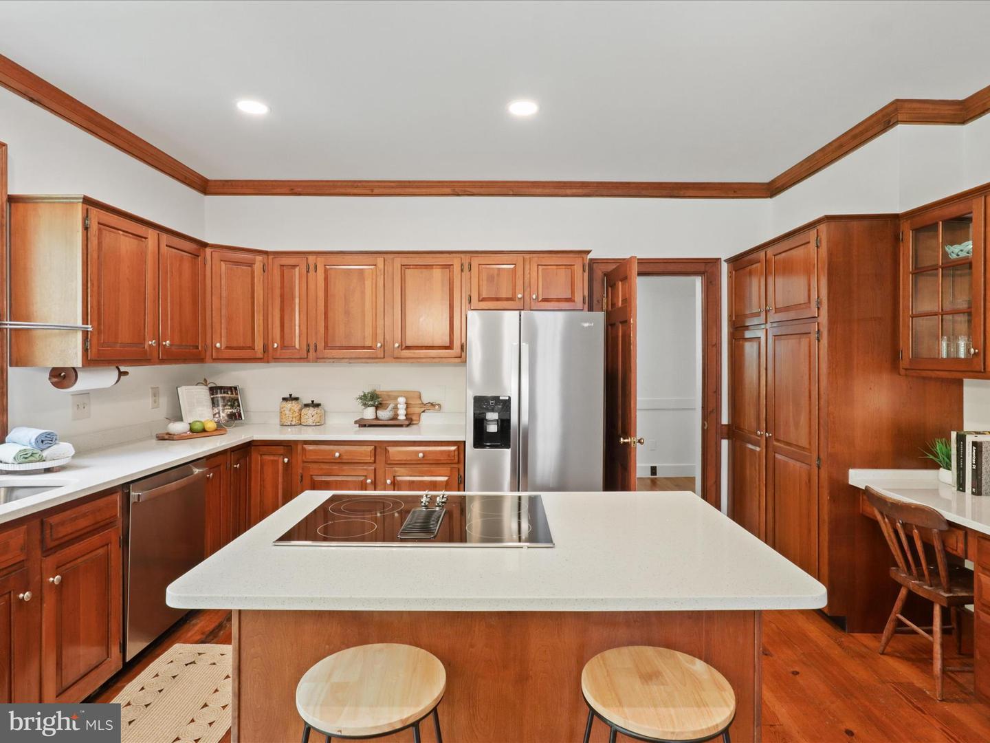 6602 LADYSLIPPER LN, CLIFTON, Virginia 20124, 4 Bedrooms Bedrooms, ,3 BathroomsBathrooms,Residential,For sale,6602 LADYSLIPPER LN,VAFX2244364 MLS # VAFX2244364