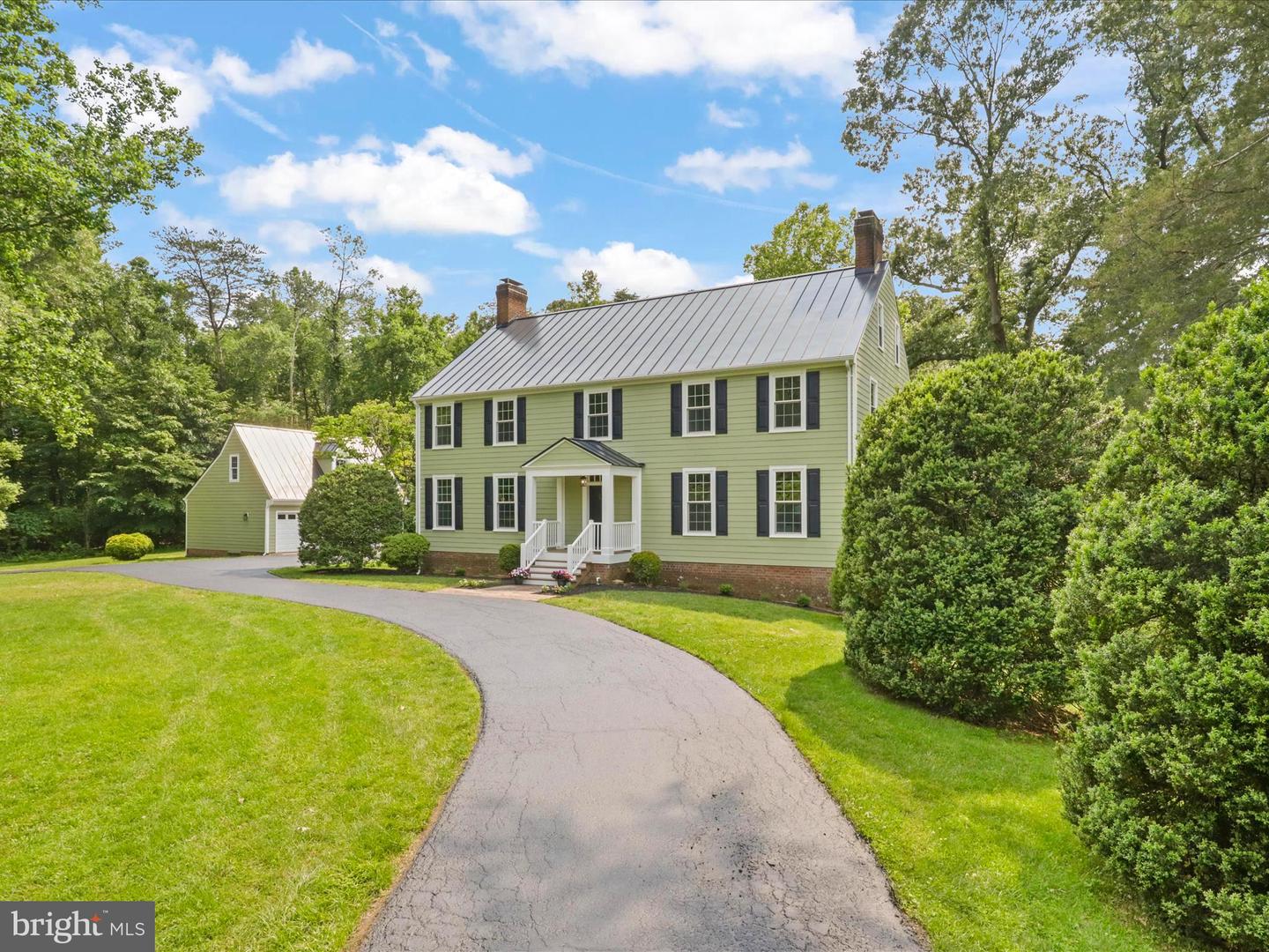 6602 LADYSLIPPER LN, CLIFTON, Virginia 20124, 4 Bedrooms Bedrooms, ,3 BathroomsBathrooms,Residential,For sale,6602 LADYSLIPPER LN,VAFX2244364 MLS # VAFX2244364