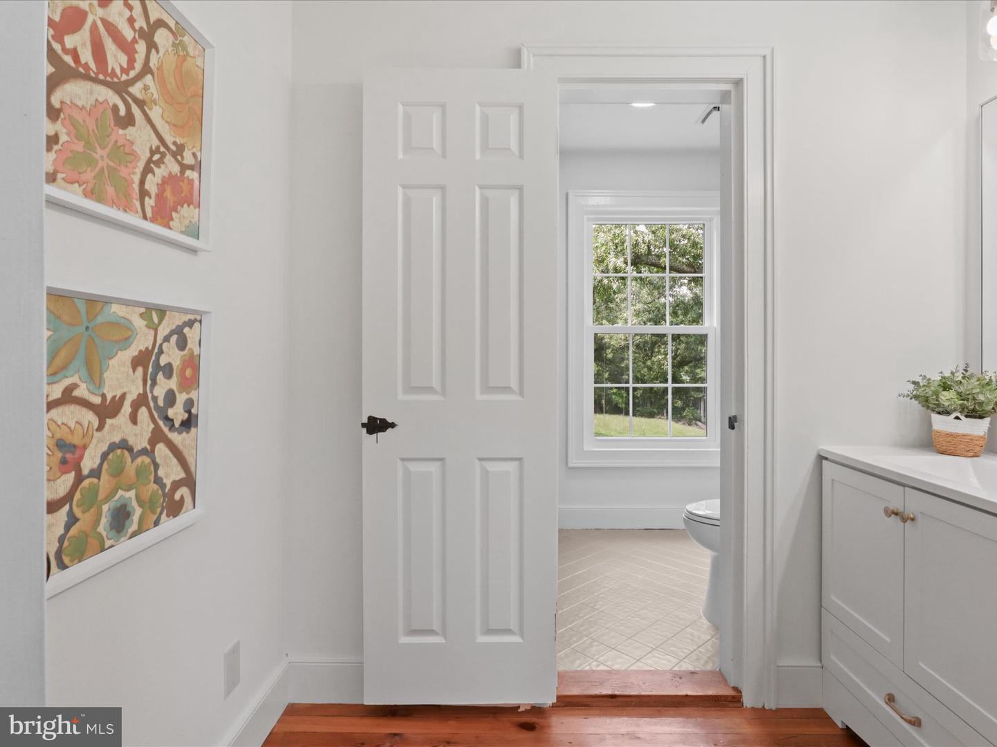 6602 LADYSLIPPER LN, CLIFTON, Virginia 20124, 4 Bedrooms Bedrooms, ,3 BathroomsBathrooms,Residential,For sale,6602 LADYSLIPPER LN,VAFX2244364 MLS # VAFX2244364