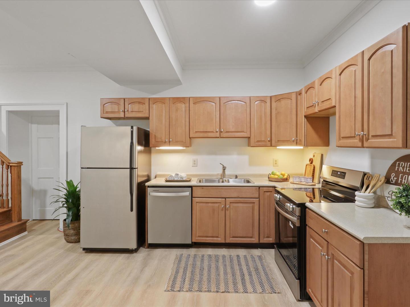 6602 LADYSLIPPER LN, CLIFTON, Virginia 20124, 4 Bedrooms Bedrooms, ,3 BathroomsBathrooms,Residential,For sale,6602 LADYSLIPPER LN,VAFX2244364 MLS # VAFX2244364