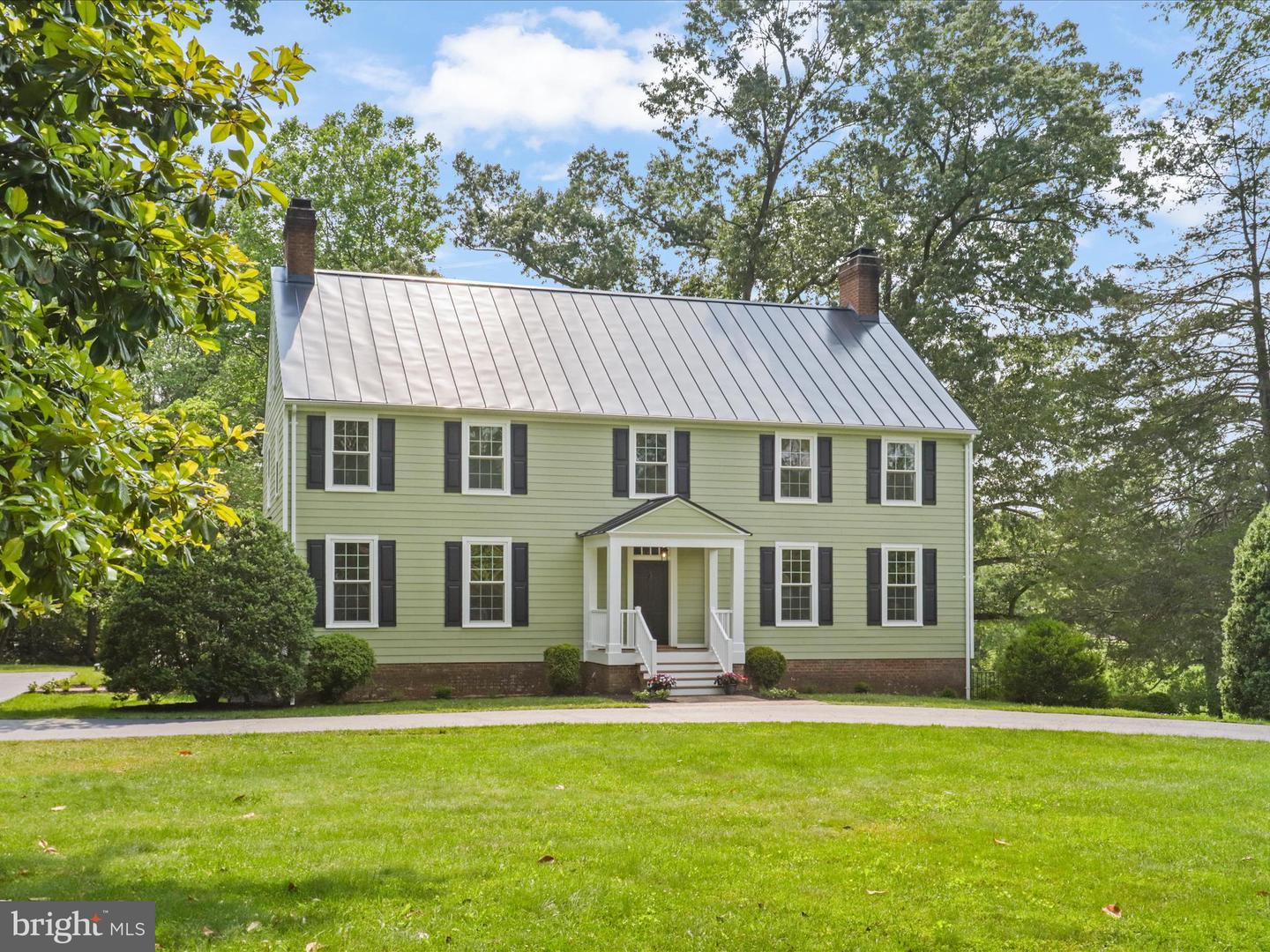 6602 LADYSLIPPER LN, CLIFTON, Virginia 20124, 4 Bedrooms Bedrooms, ,3 BathroomsBathrooms,Residential,For sale,6602 LADYSLIPPER LN,VAFX2244364 MLS # VAFX2244364