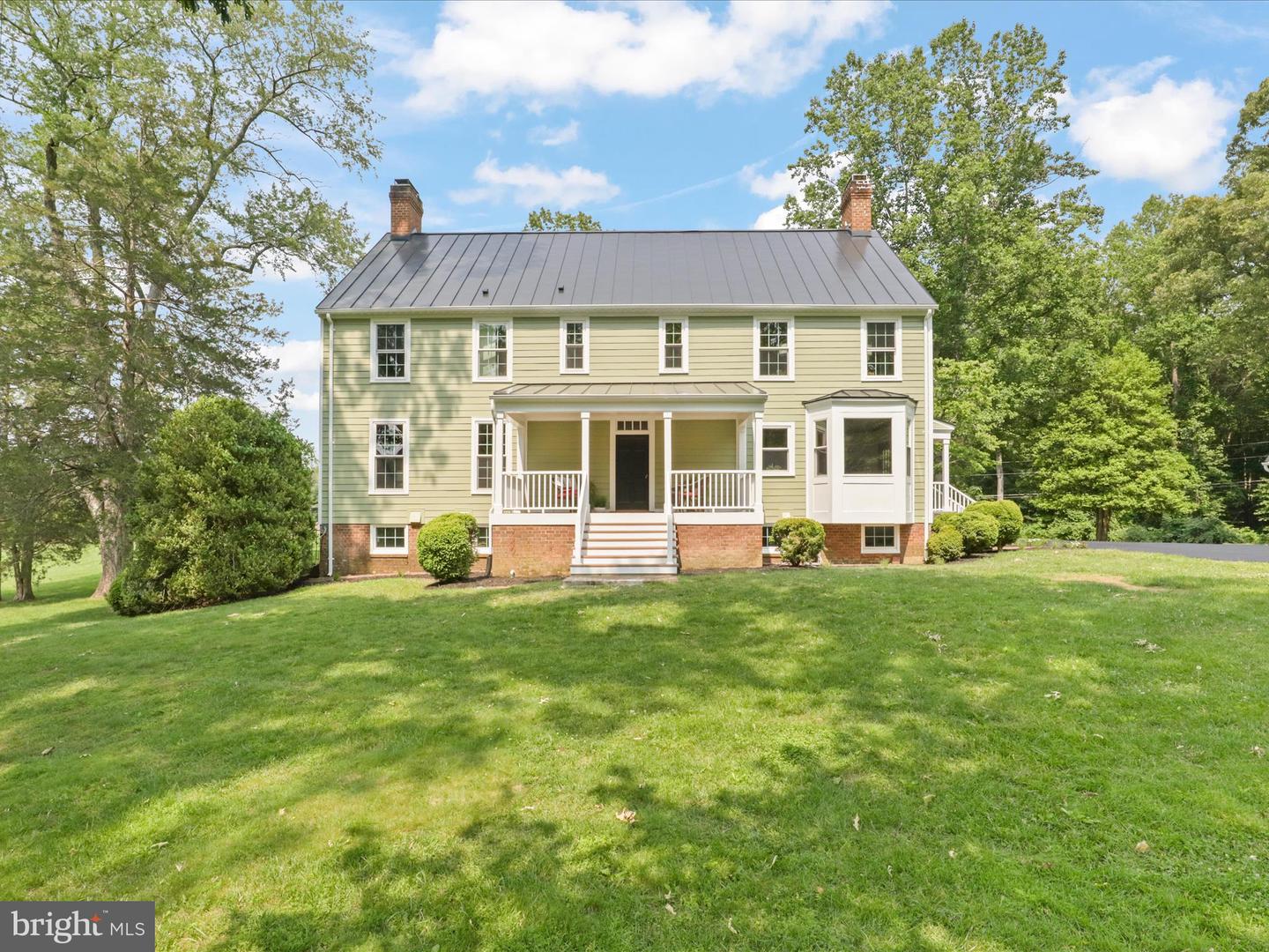 6602 LADYSLIPPER LN, CLIFTON, Virginia 20124, 4 Bedrooms Bedrooms, ,3 BathroomsBathrooms,Residential,For sale,6602 LADYSLIPPER LN,VAFX2244364 MLS # VAFX2244364