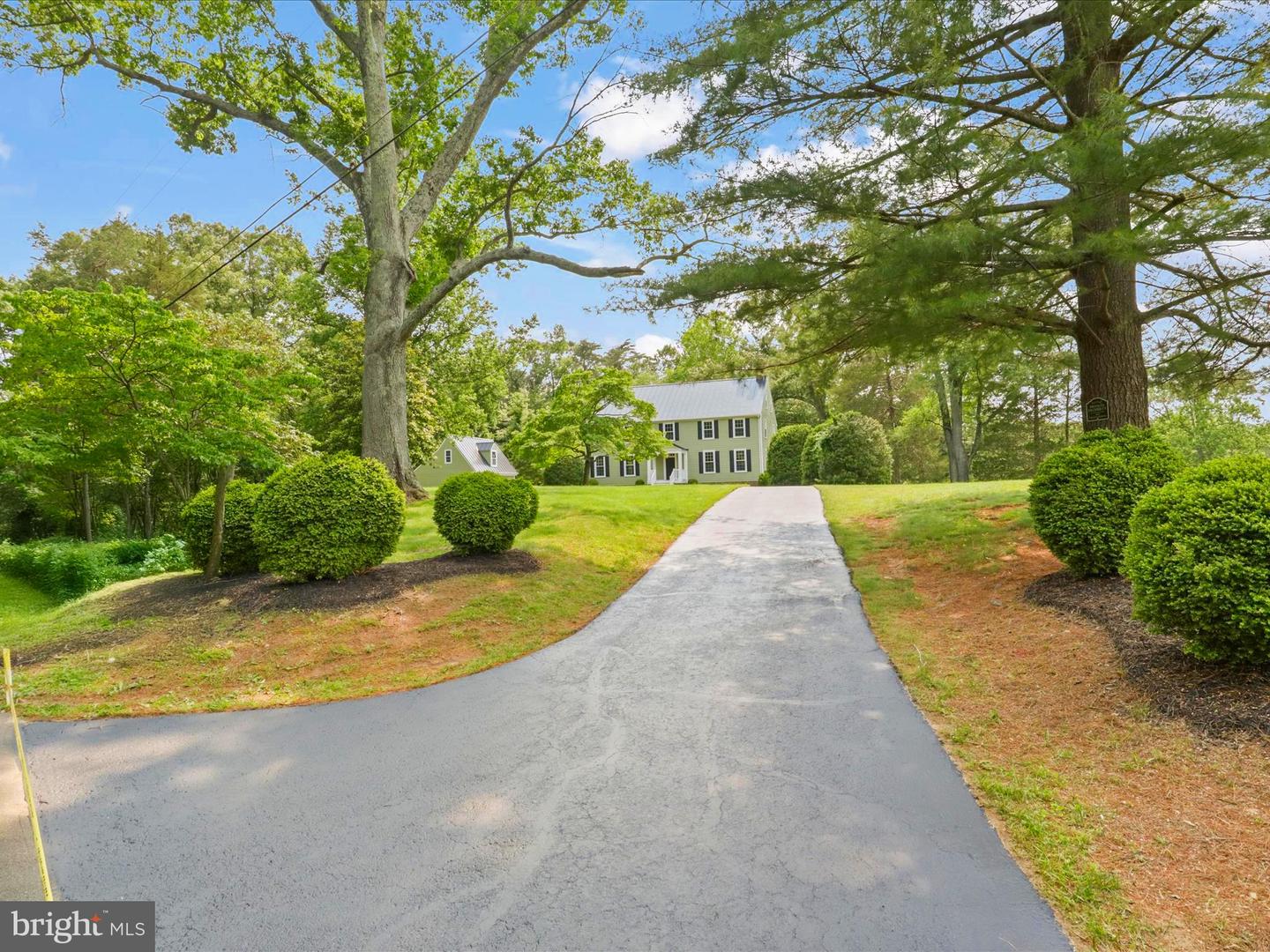 6602 LADYSLIPPER LN, CLIFTON, Virginia 20124, 4 Bedrooms Bedrooms, ,3 BathroomsBathrooms,Residential,For sale,6602 LADYSLIPPER LN,VAFX2244364 MLS # VAFX2244364