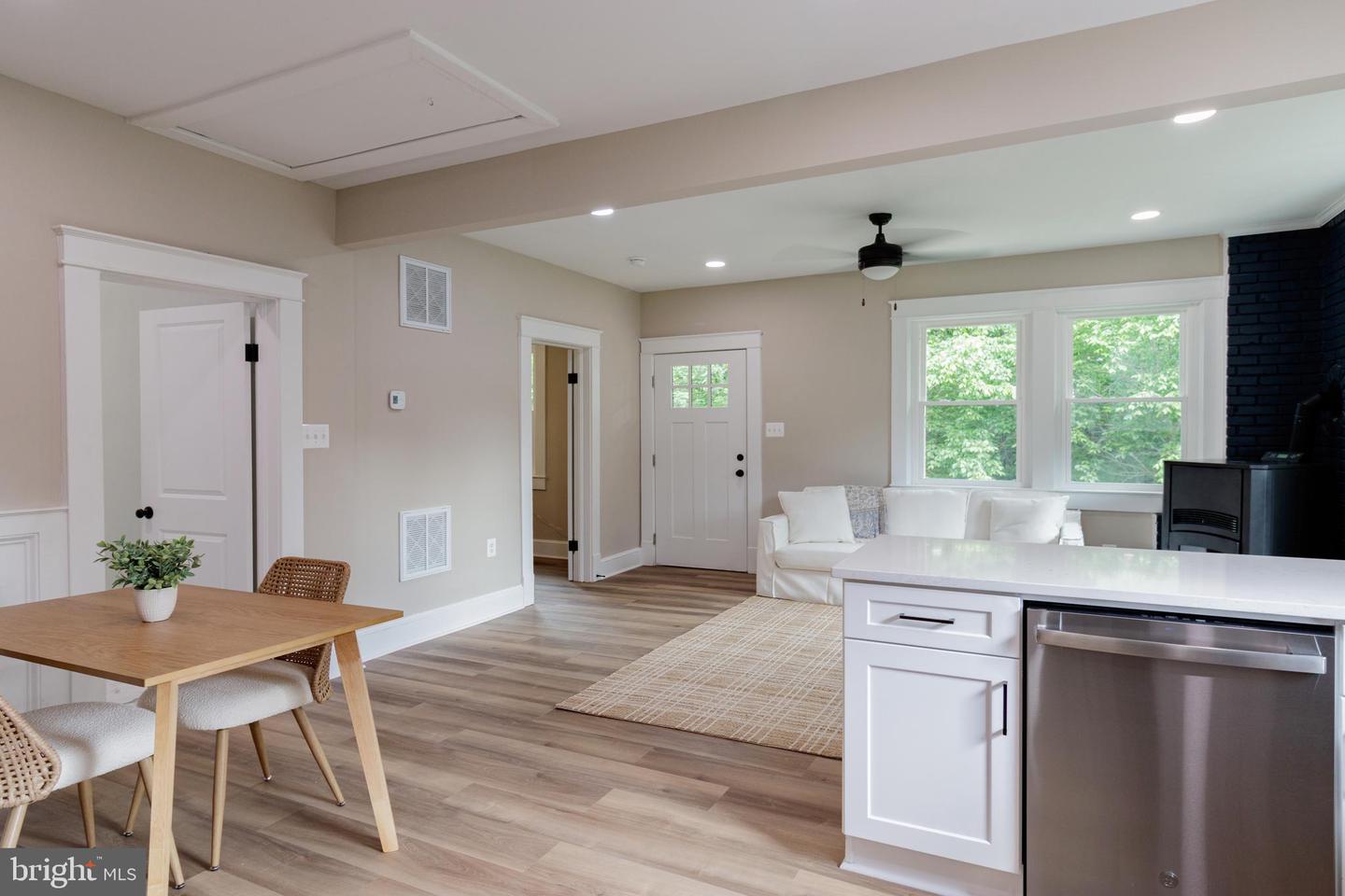 30 GOONEY FALLS LN, FRONT ROYAL, Virginia 22630, 2 Bedrooms Bedrooms, ,2 BathroomsBathrooms,Residential,For sale,30 GOONEY FALLS LN,VAWR2011322 MLS # VAWR2011322